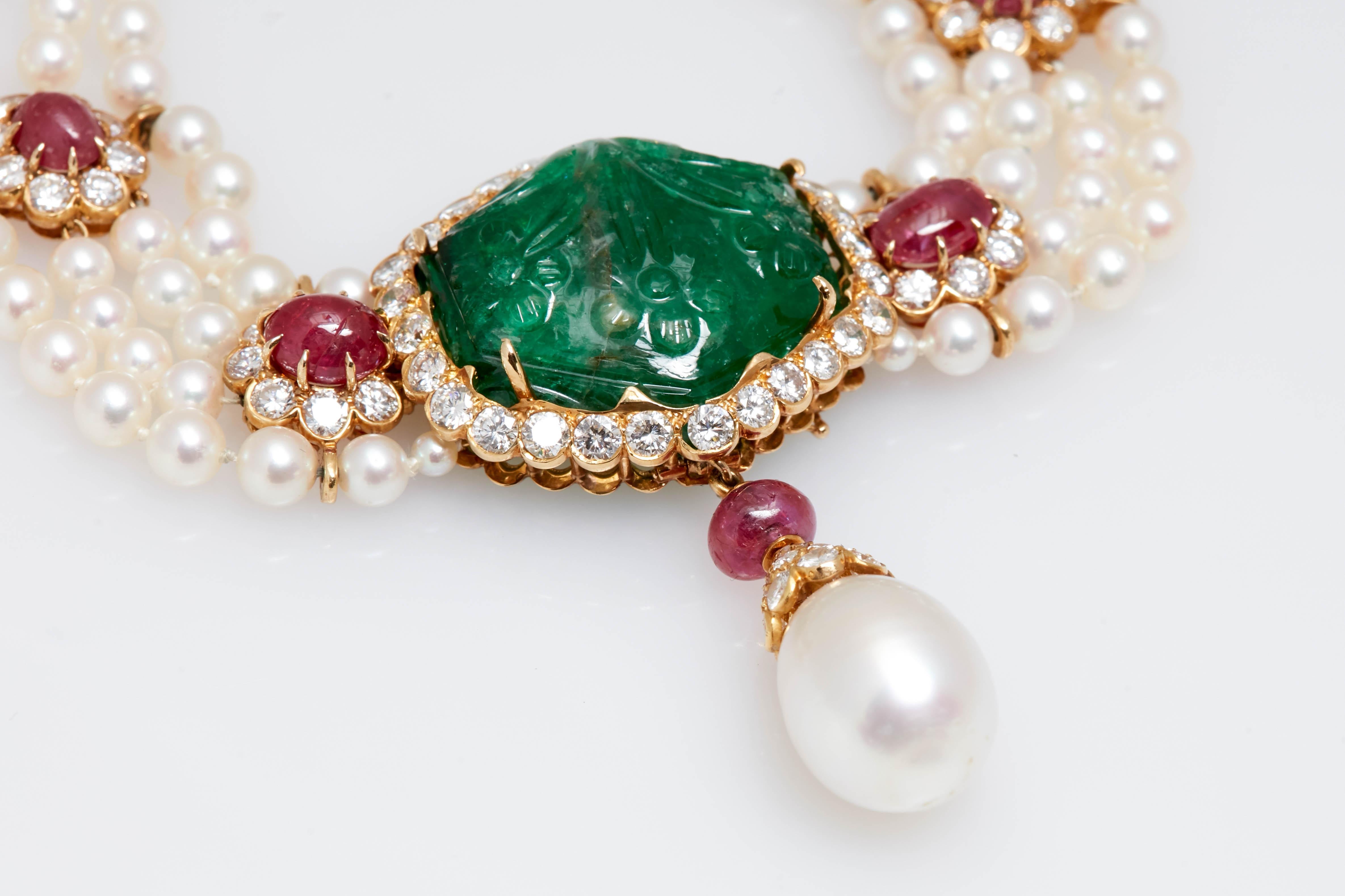 Van Cleef & Arpels Emerald Pearl Ruby Necklace In Excellent Condition In New York, NY