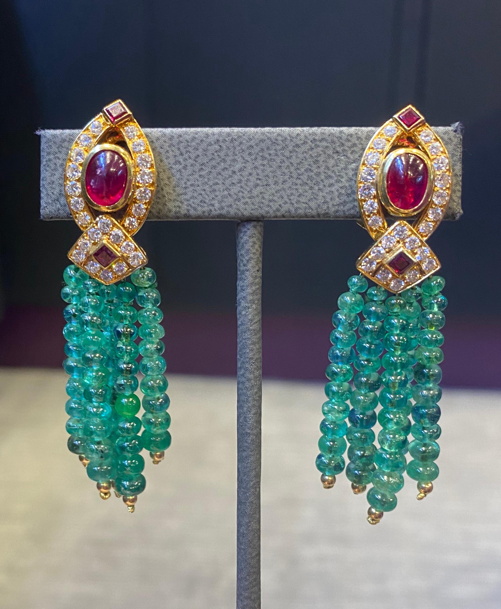 Van Cleef & Arpels Set aus Halskette und Ohrring mit Smaragd-, Rubin- und Diamantperlenquasten 2