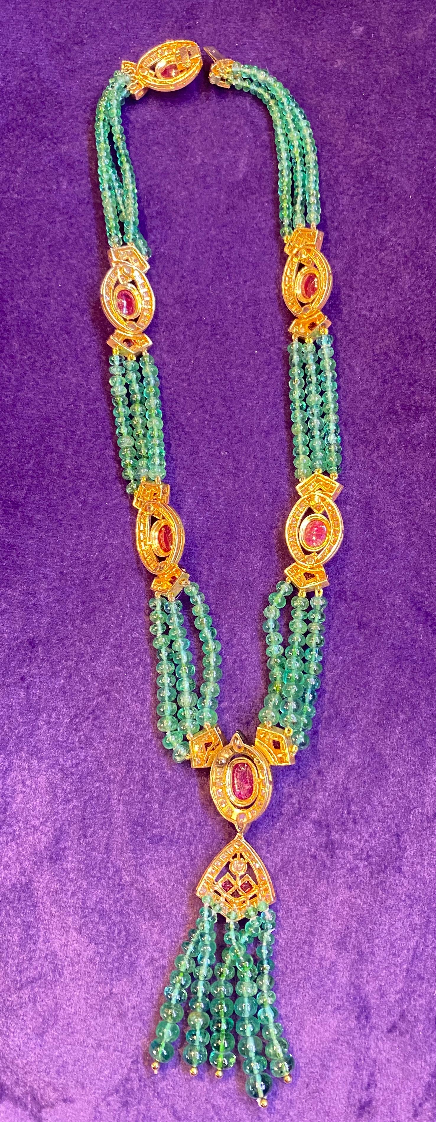 Van Cleef & Arpels Set aus Halskette und Ohrring mit Smaragd-, Rubin- und Diamantperlenquasten 3