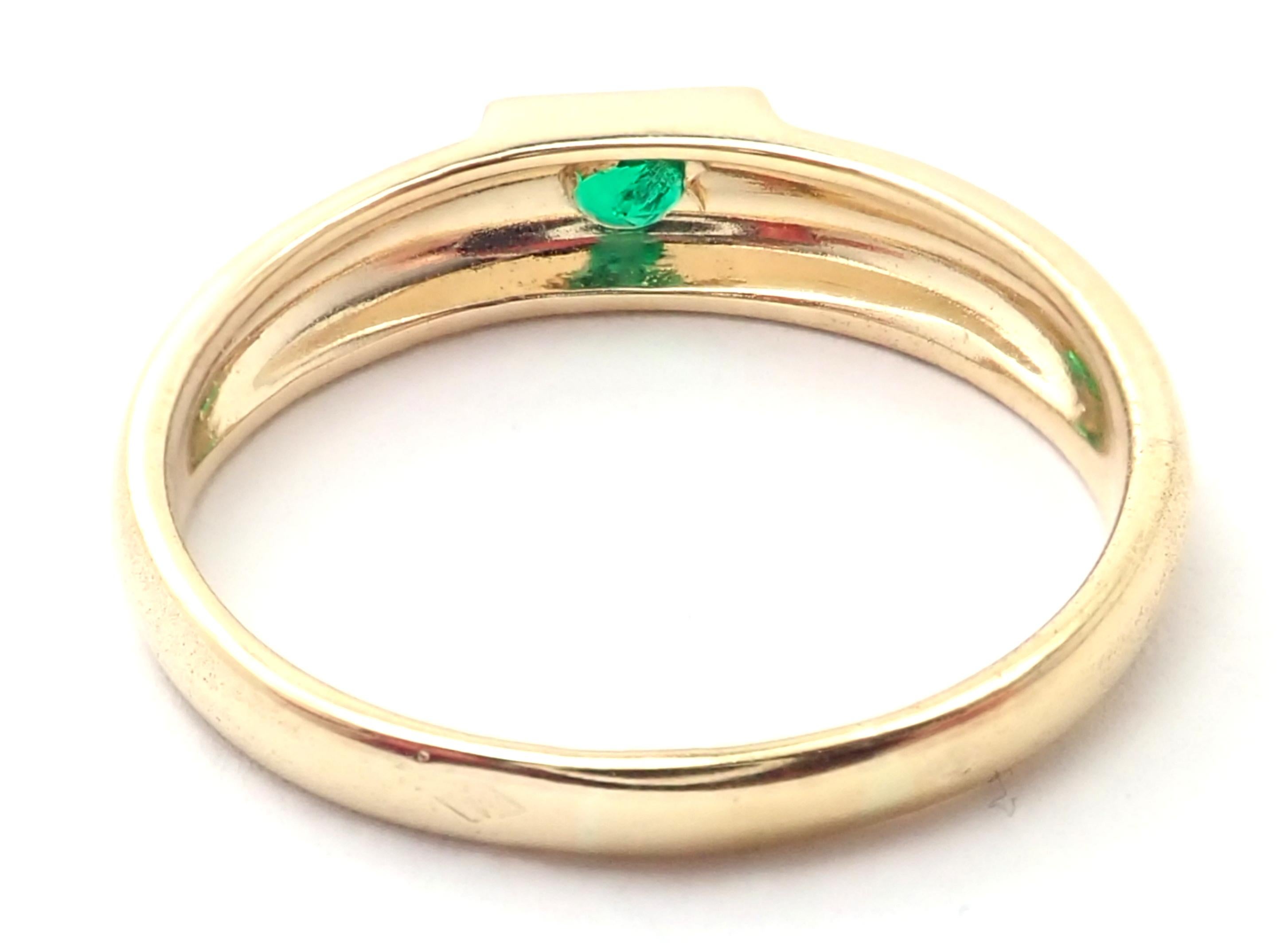 Brilliant Cut Van Cleef & Arpels Emerald Yellow Gold Band Ring