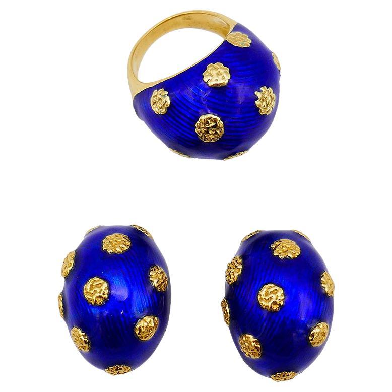 Van Cleef & Arpels Enamel 18k Gold Ring Earrings Set For Sale