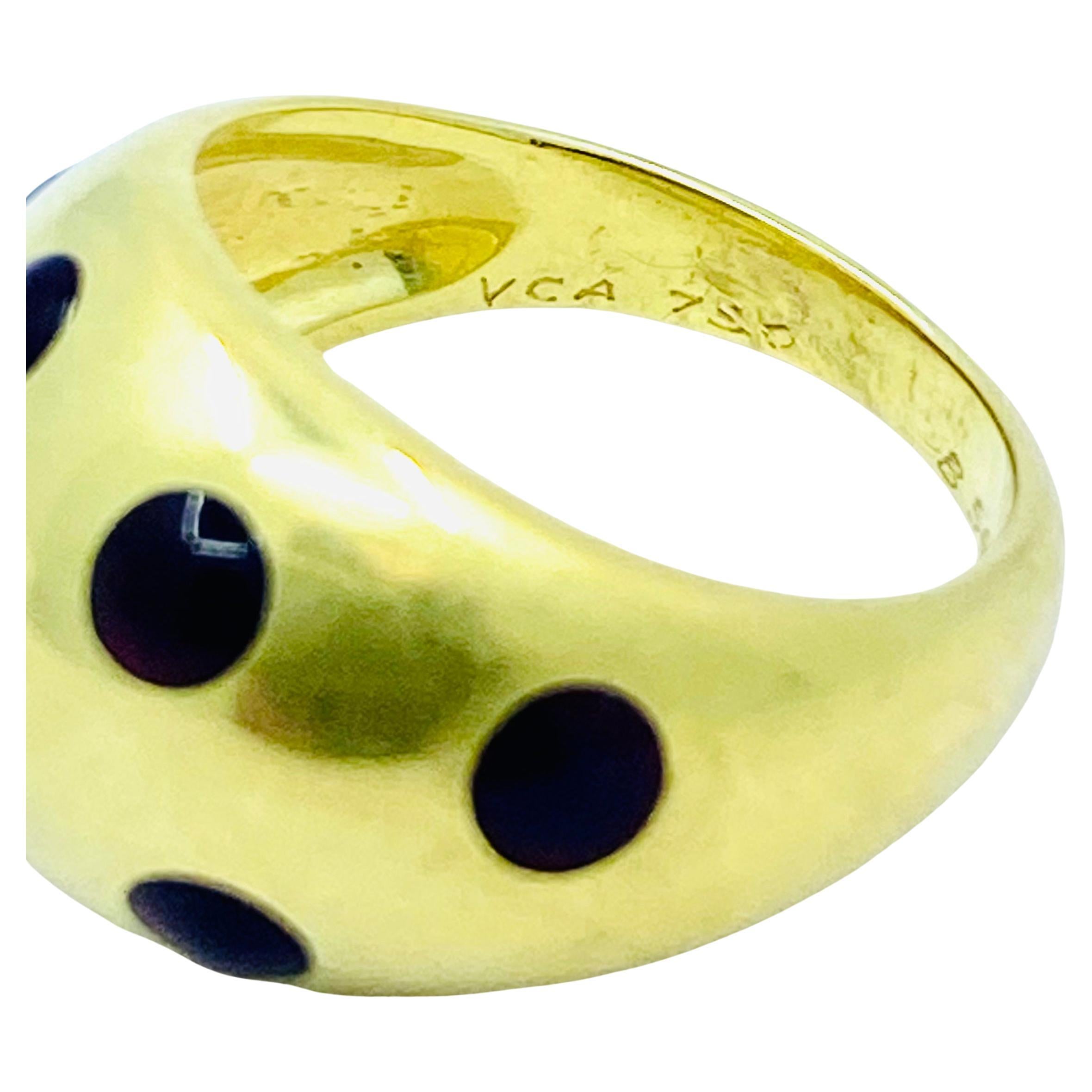 Van Cleef & Arpels Enamel Polka Dot Gold Dome Ring For Sale 5