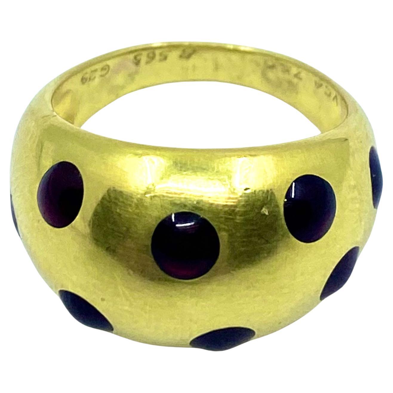 Van Cleef & Arpels Enamel Polka Dot Gold Dome Ring For Sale 4