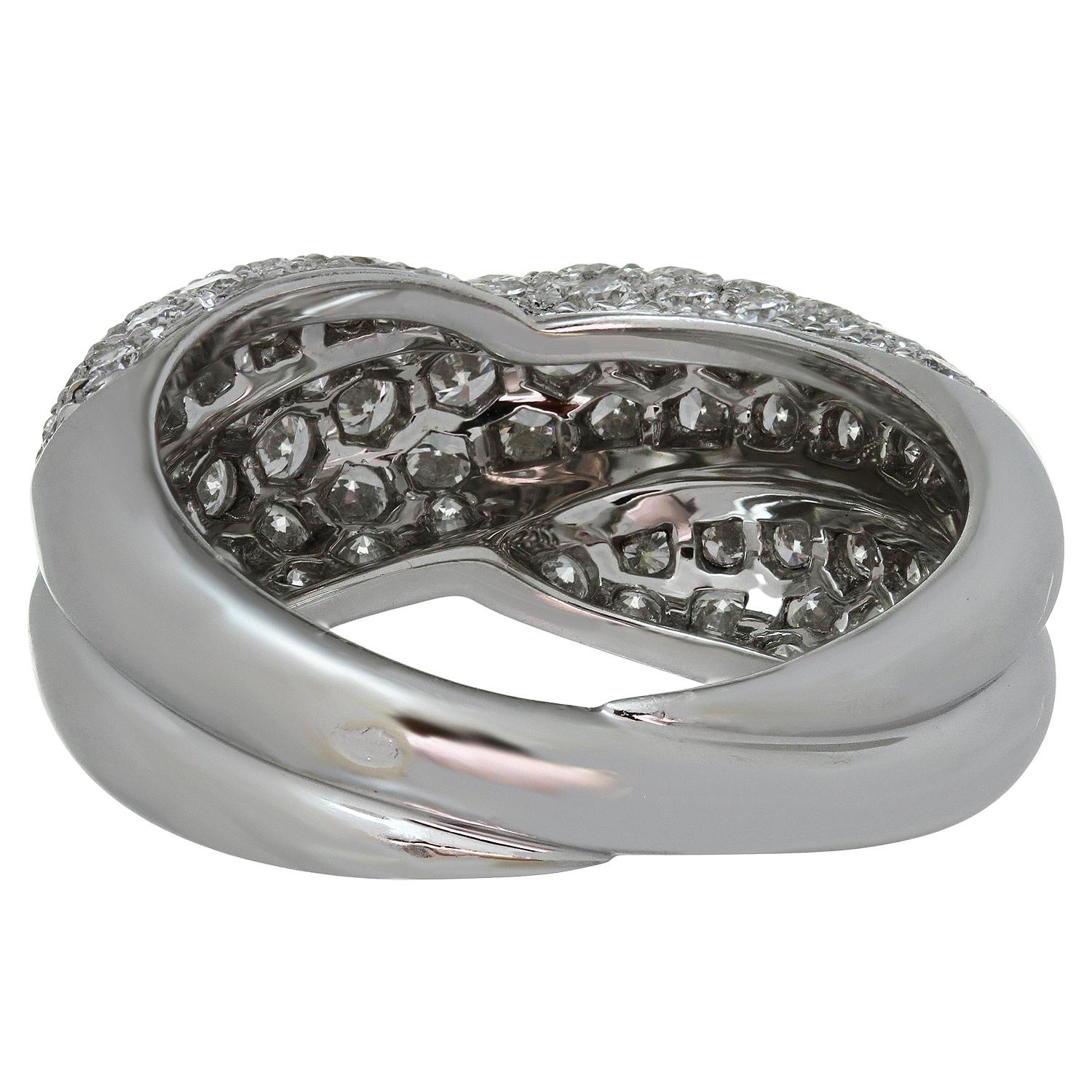 VAN CLEEF & ARPELS Entrelacs Diamond White Gold Ring 55 For Sale 1