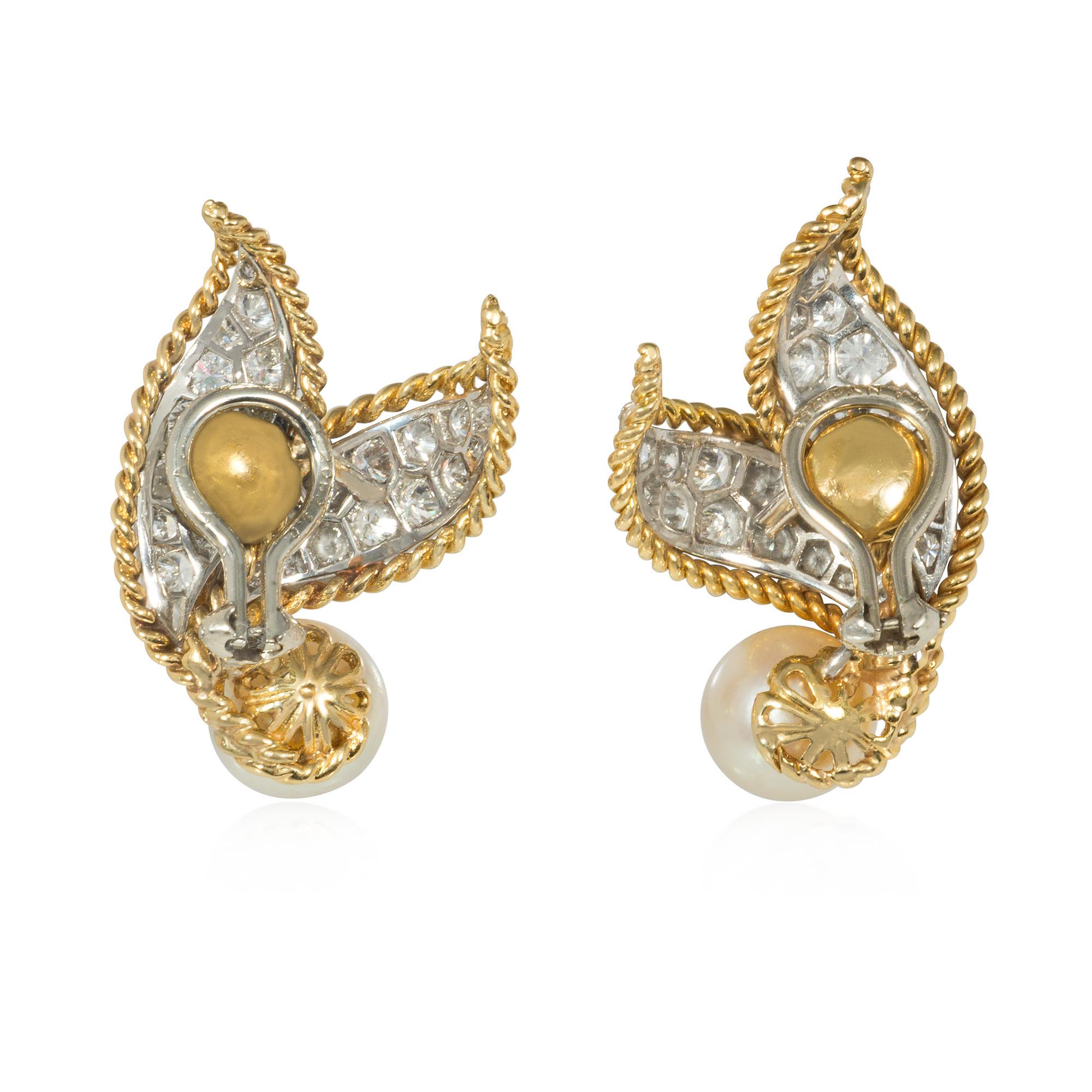 Modern Van Cleef & Arpels Estate Gold, Diamond, and Pearl Leaf Motif Clip Earrings For Sale