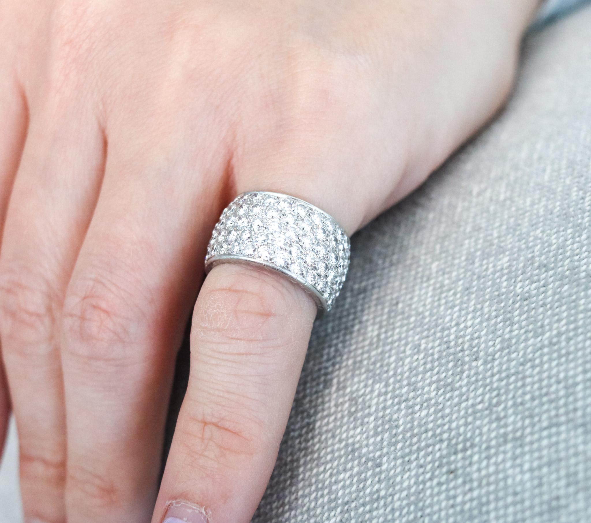 Van Cleef & Arpels Eternity Band In Platinum With 6.77 Ctw In VVS Diamonds In Excellent Condition For Sale In Miami, FL