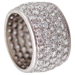 Anillo de eternidad Van Cleef & Arpels en platino con 6,77 quilates de diamantes VVS