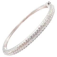 Van Cleef & Arpels, bracelet jonc Eve en or blanc et diamants