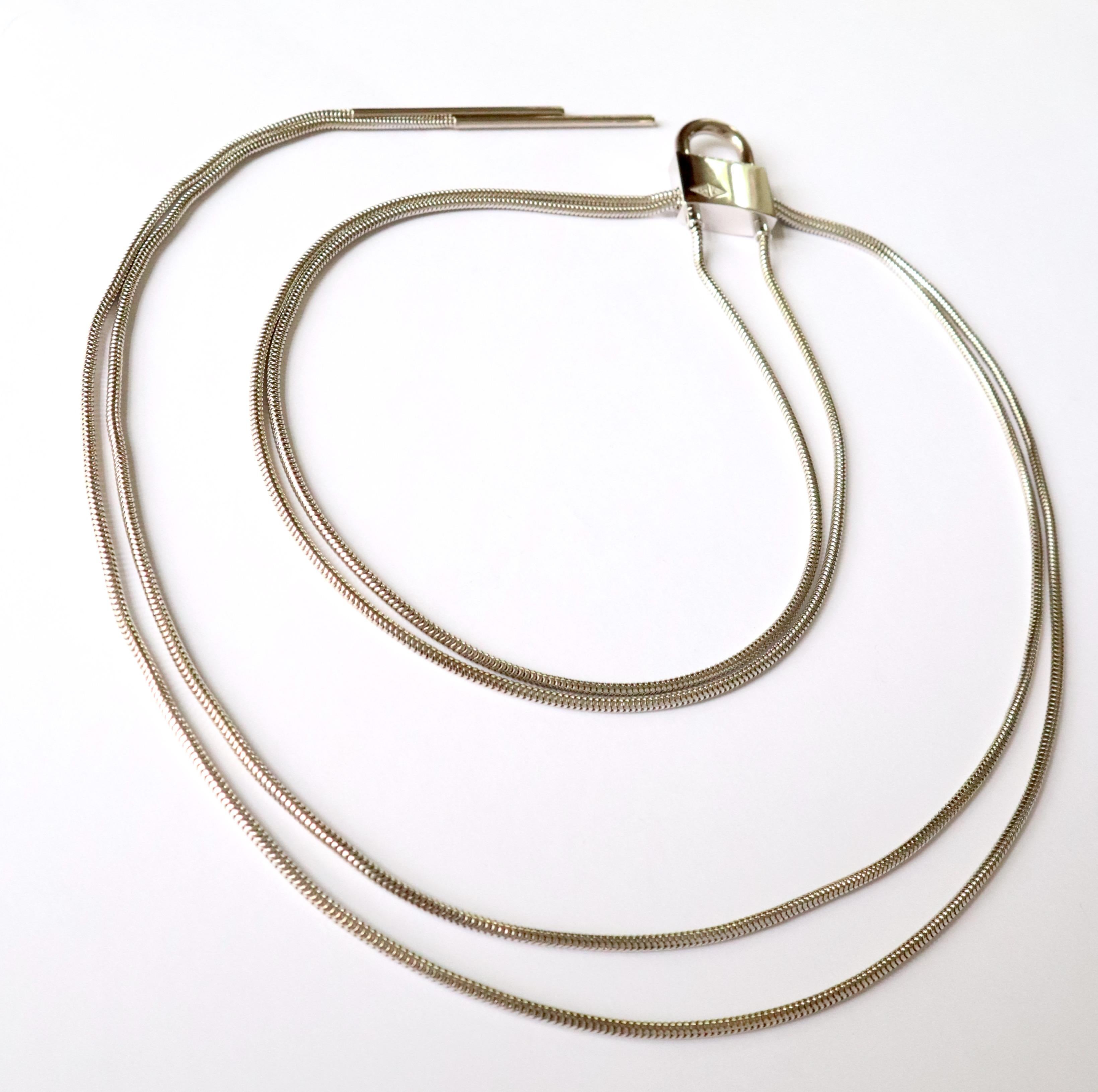 Van Cleef & Arpels Collana lunga Sautoir Cadenas in oro 18 Kt e diamanti In condizioni buone in vendita a Paris, FR