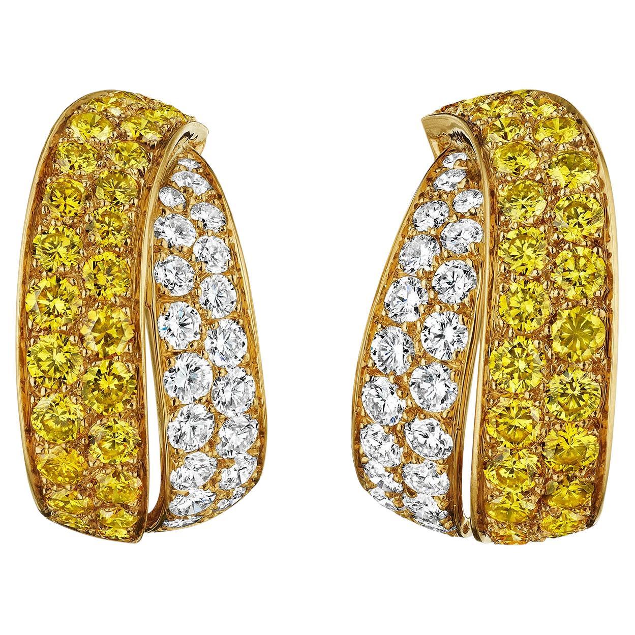 Pendientes de aro Van Cleef & Arpels con diamante amarillo fantasía Precio normal en venta