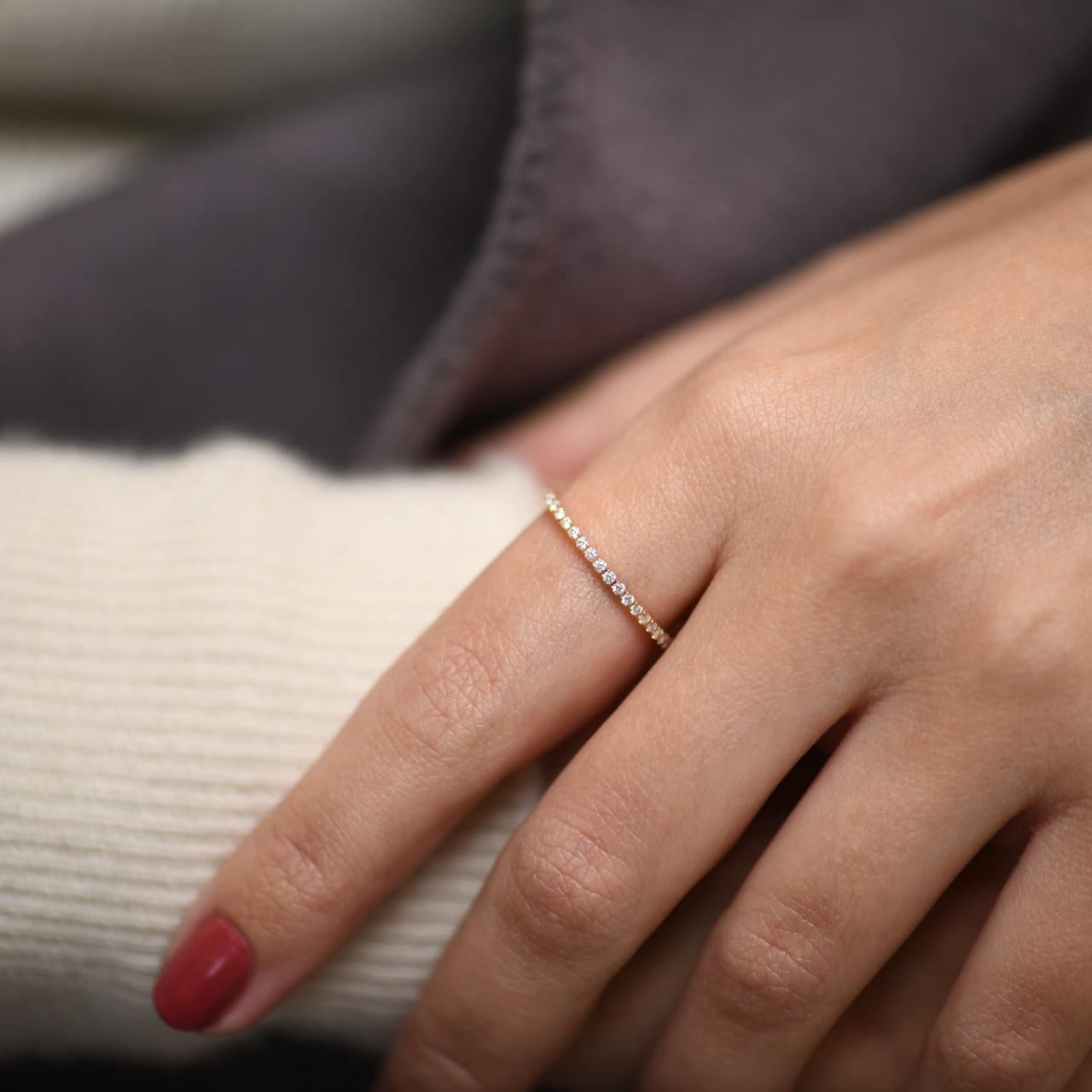 Brilliant Cut Van Cleef & Arpels Félicité Diamond 18K Rose Gold Wedding Band Ring Size 54 For Sale