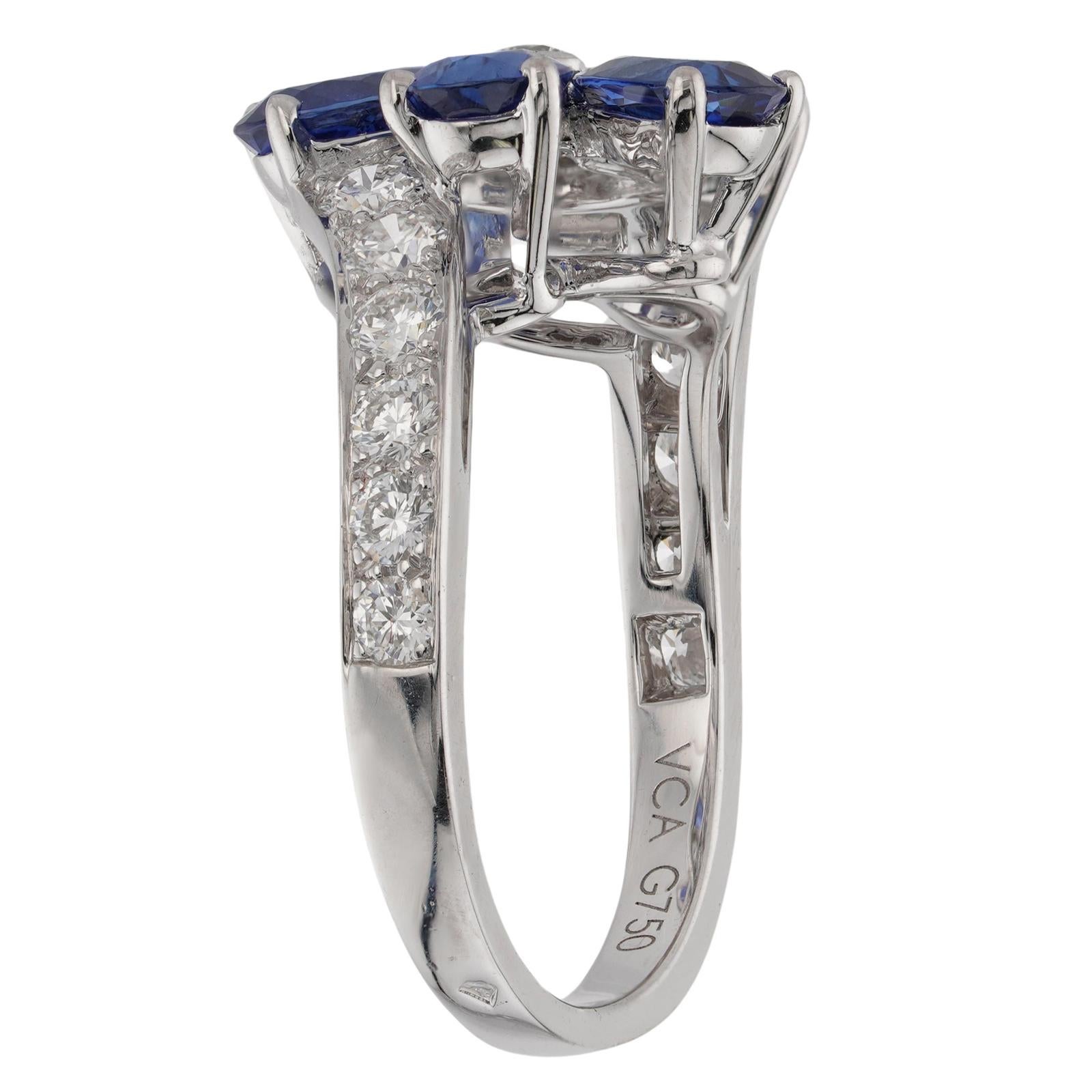 VAN CLEEF & ARPELS Fil De L'eau Blue Sapphire Diamond White Gold Flower Ring 1