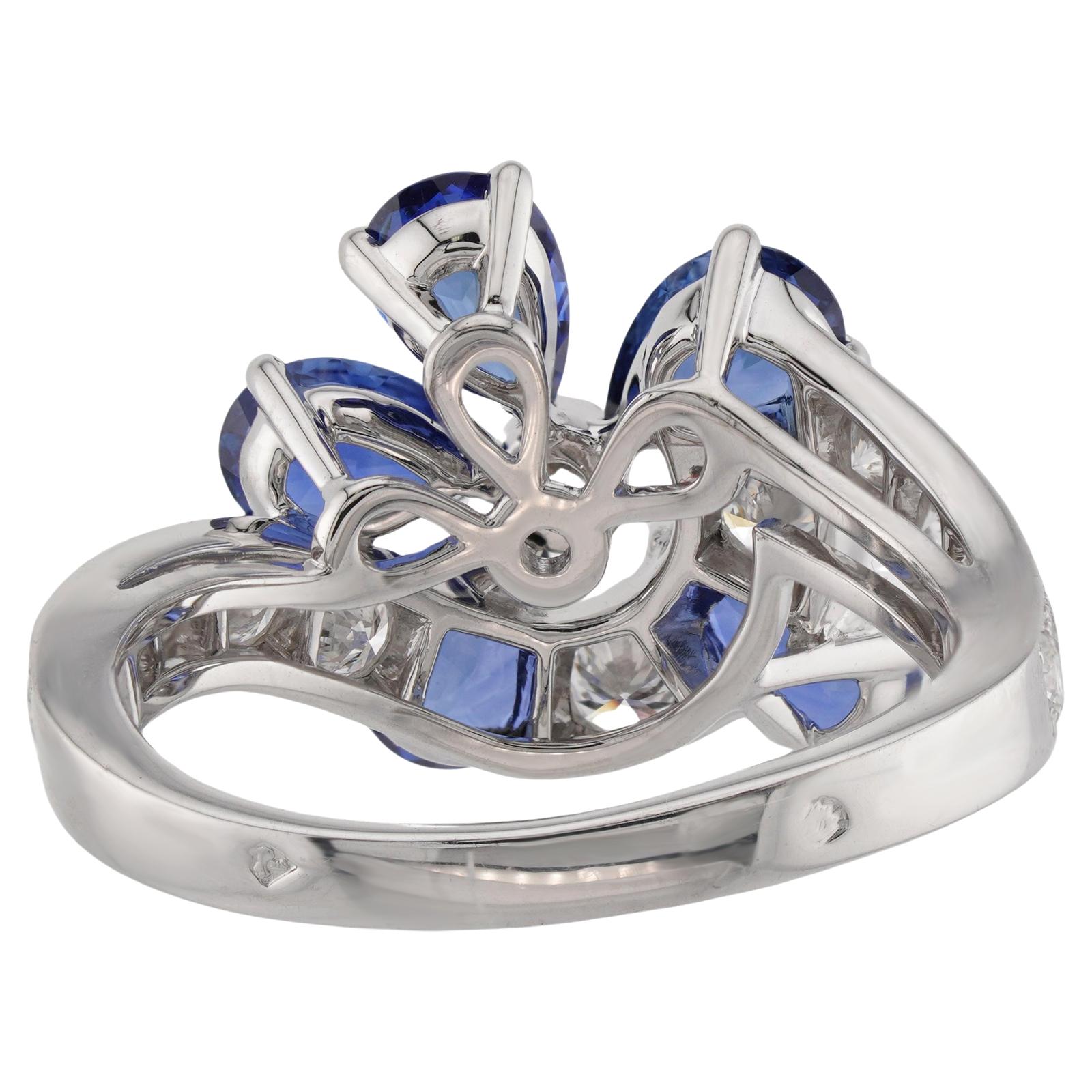 VAN CLEEF & ARPELS Fil De L'eau Blue Sapphire Diamond White Gold Flower Ring 3