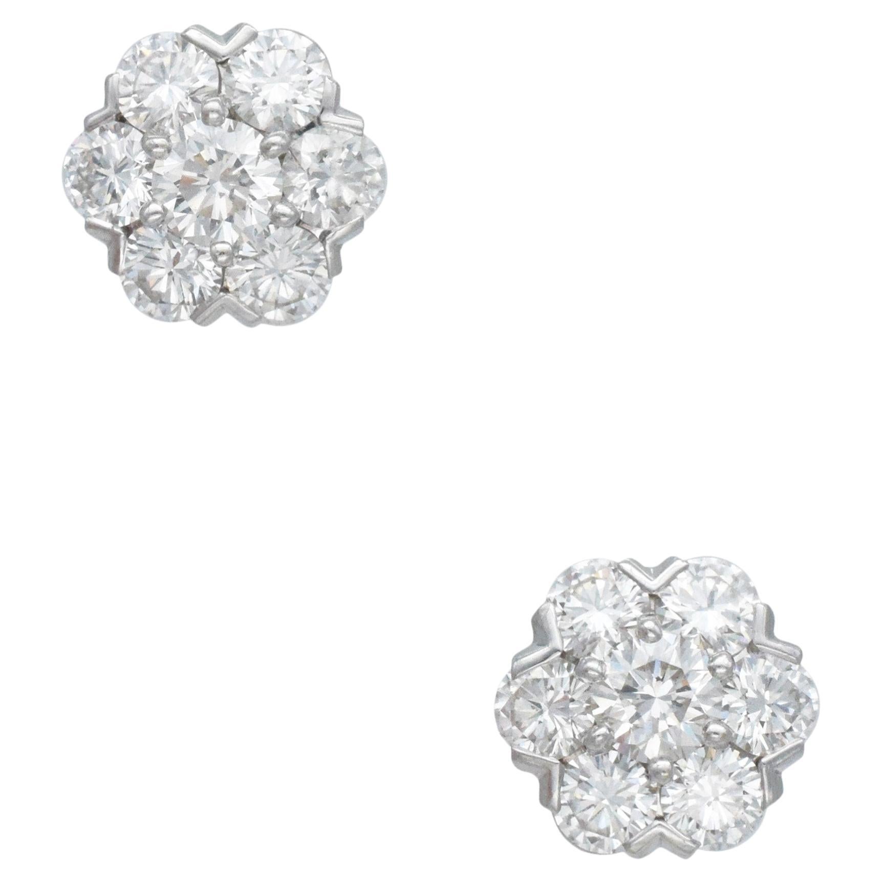 Orecchini con diamanti "Fleurette" Van Cleef 
Arpels in vendita