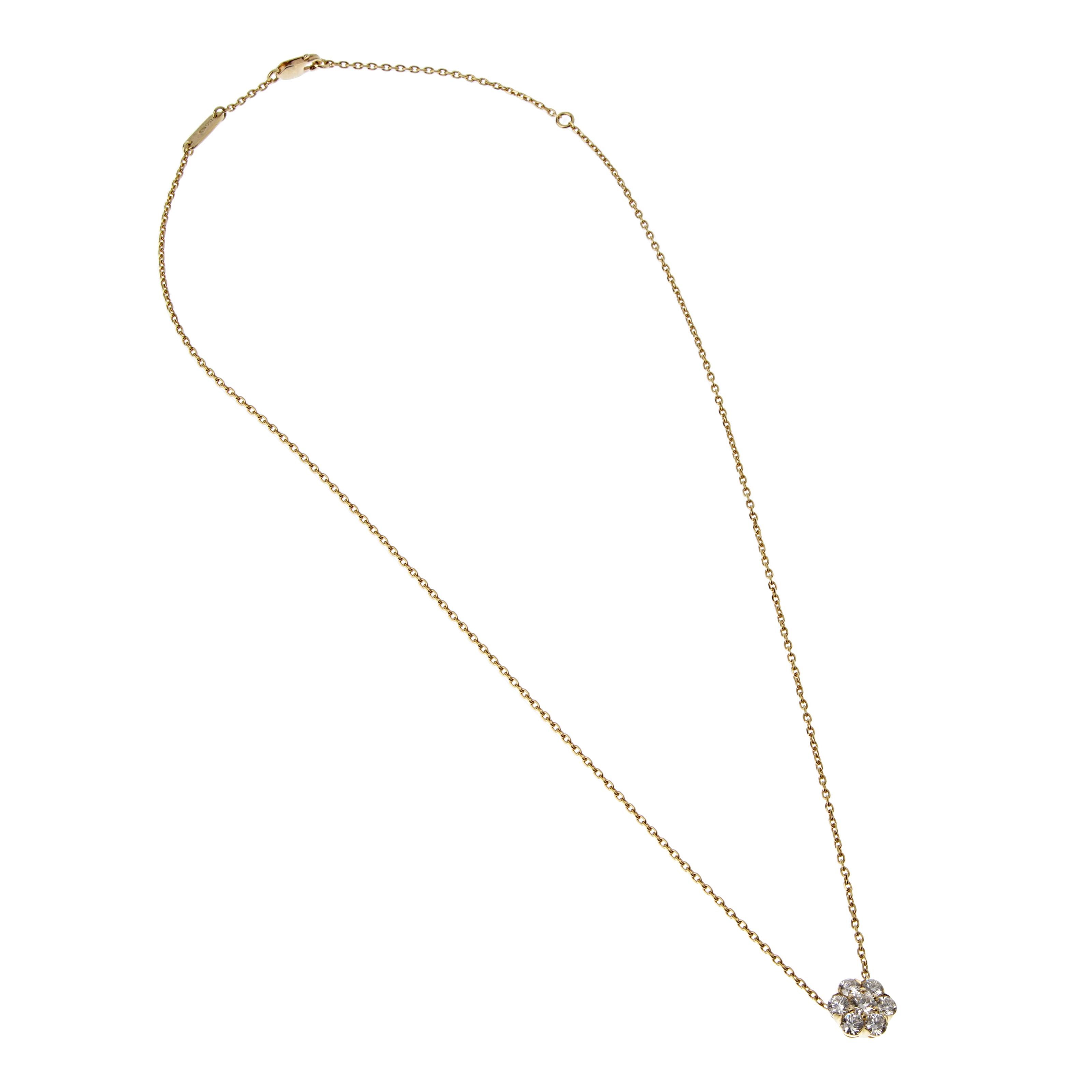 Round Cut Van Cleef & Arpels Fleurette Diamond Pendant 18k Yellow Gold Necklace For Sale
