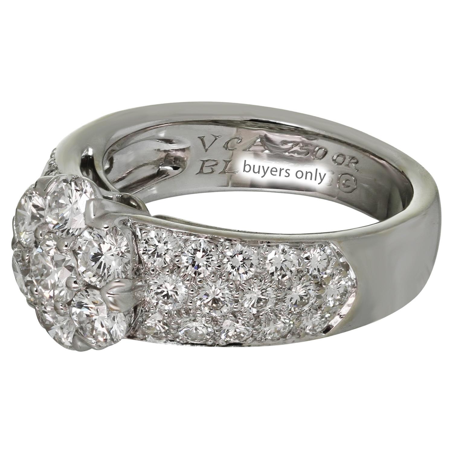 VAN CLEEF & ARPELS Fleurette Diamond White Gold Large Ring For Sale 2