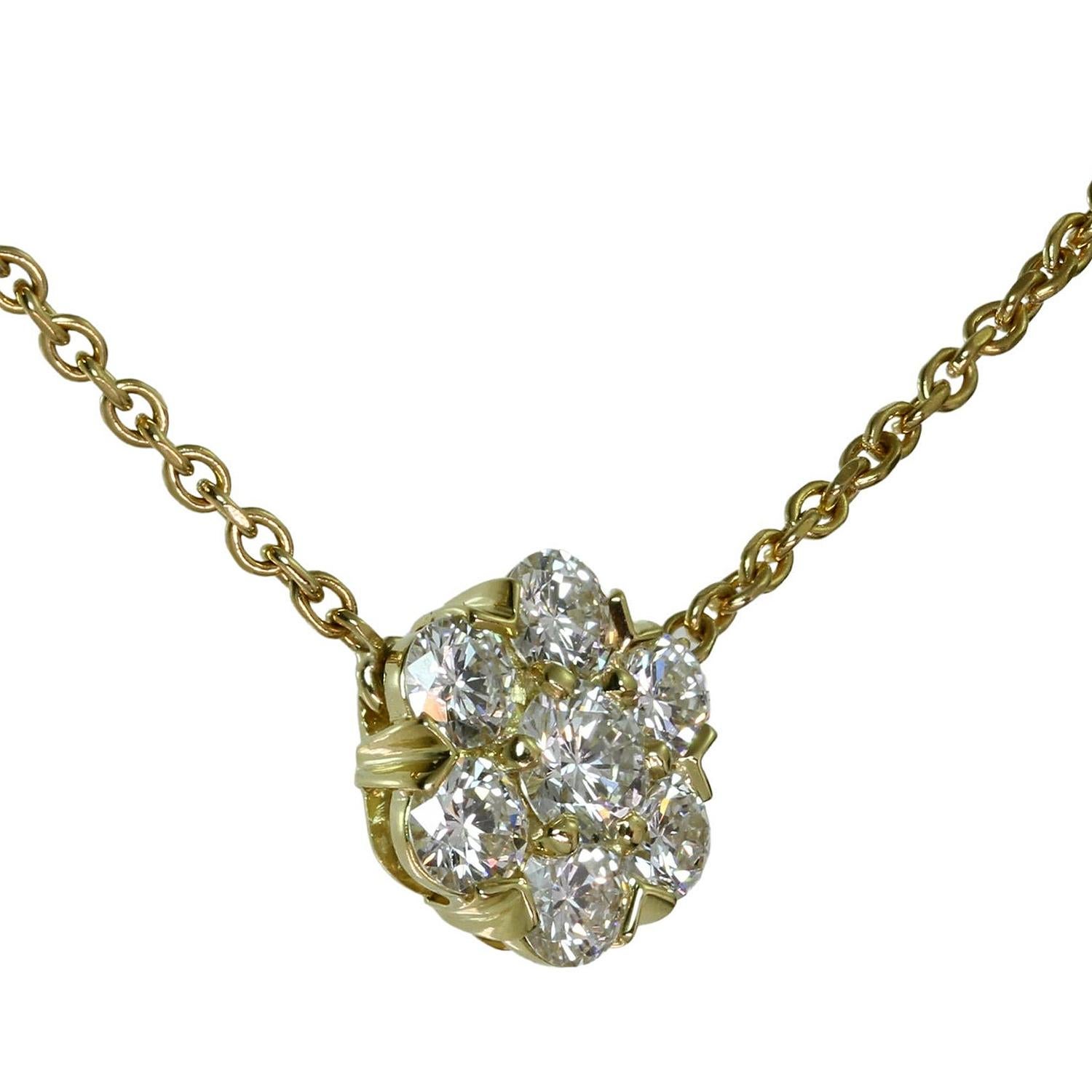Brilliant Cut Van Cleef & Arpels Fleurette Diamond Yellow Gold Pendant Necklace For Sale