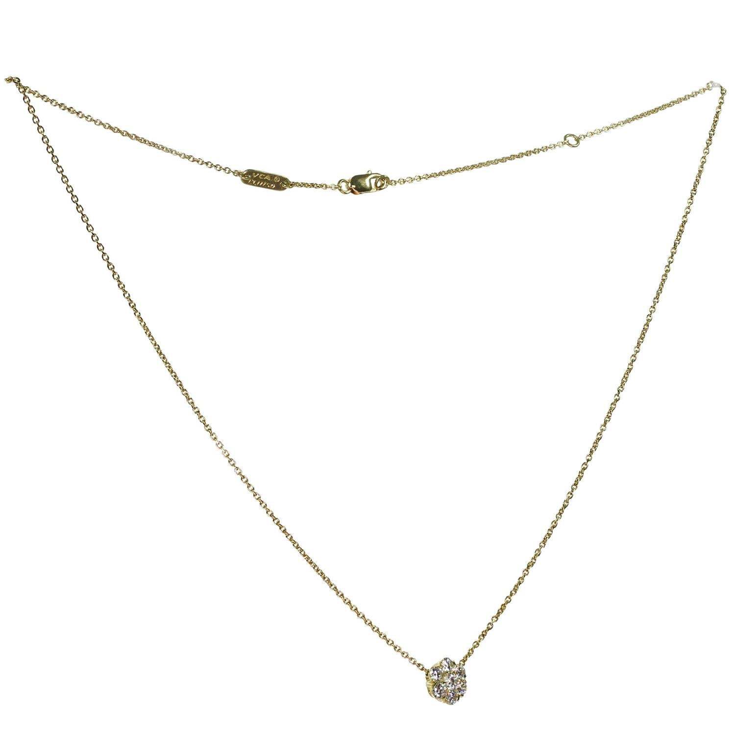 Women's Van Cleef & Arpels Fleurette Diamond Yellow Gold Pendant Necklace For Sale