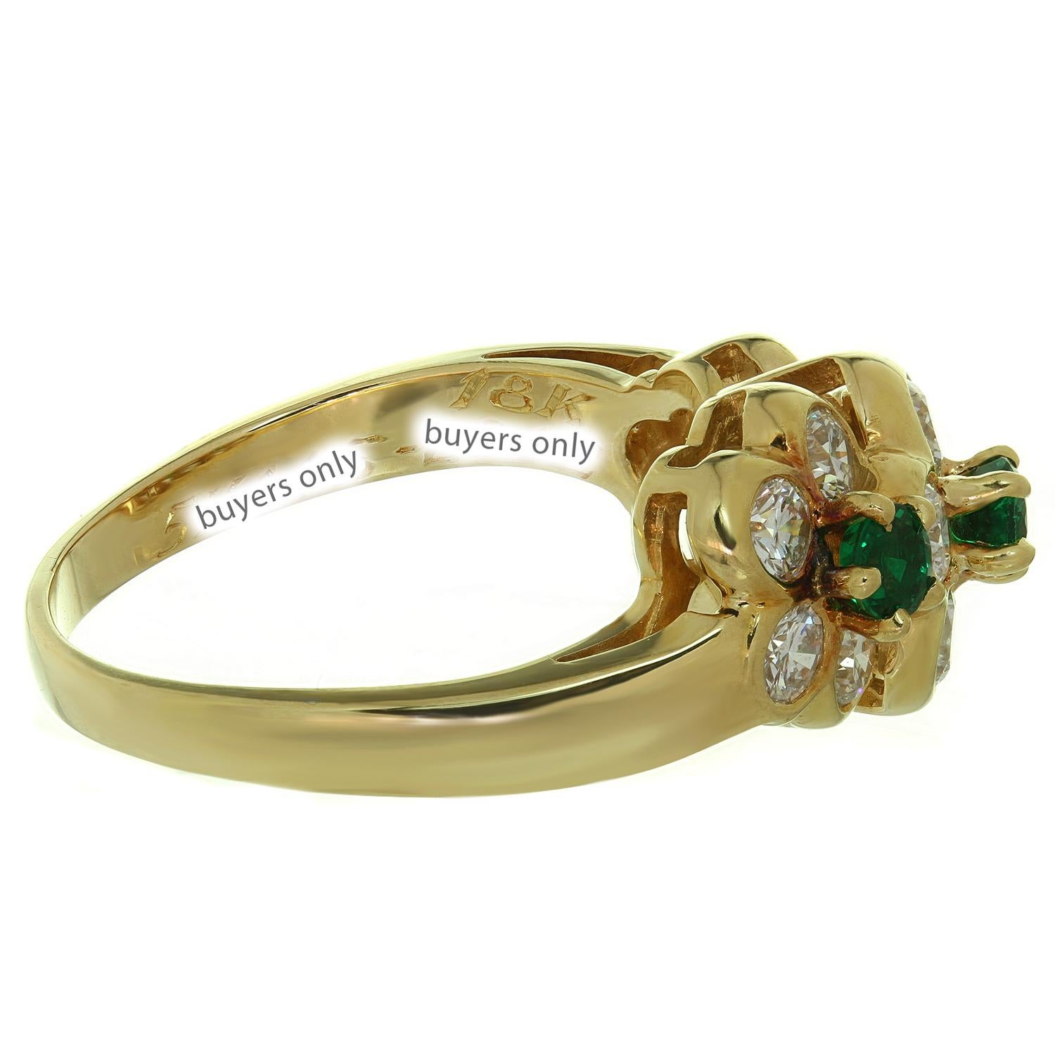 Van Cleef & Arpels Fleurette Emerald Diamond Flower Yellow Gold Ring In Excellent Condition For Sale In New York, NY