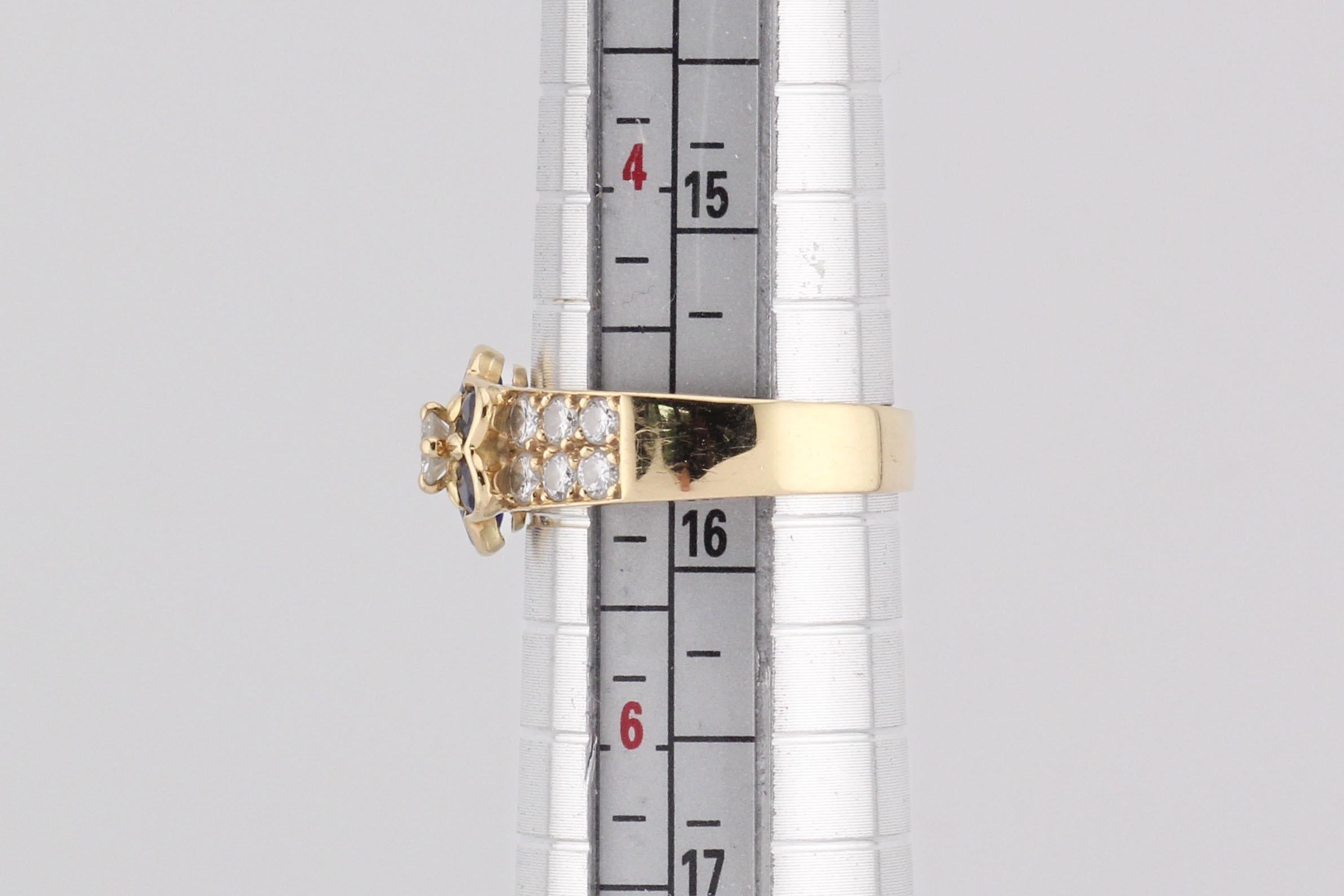 Van Cleef & Arpels Bague Fleurette en or jaune 18K saphir français diamant Taille 5 en vente 3