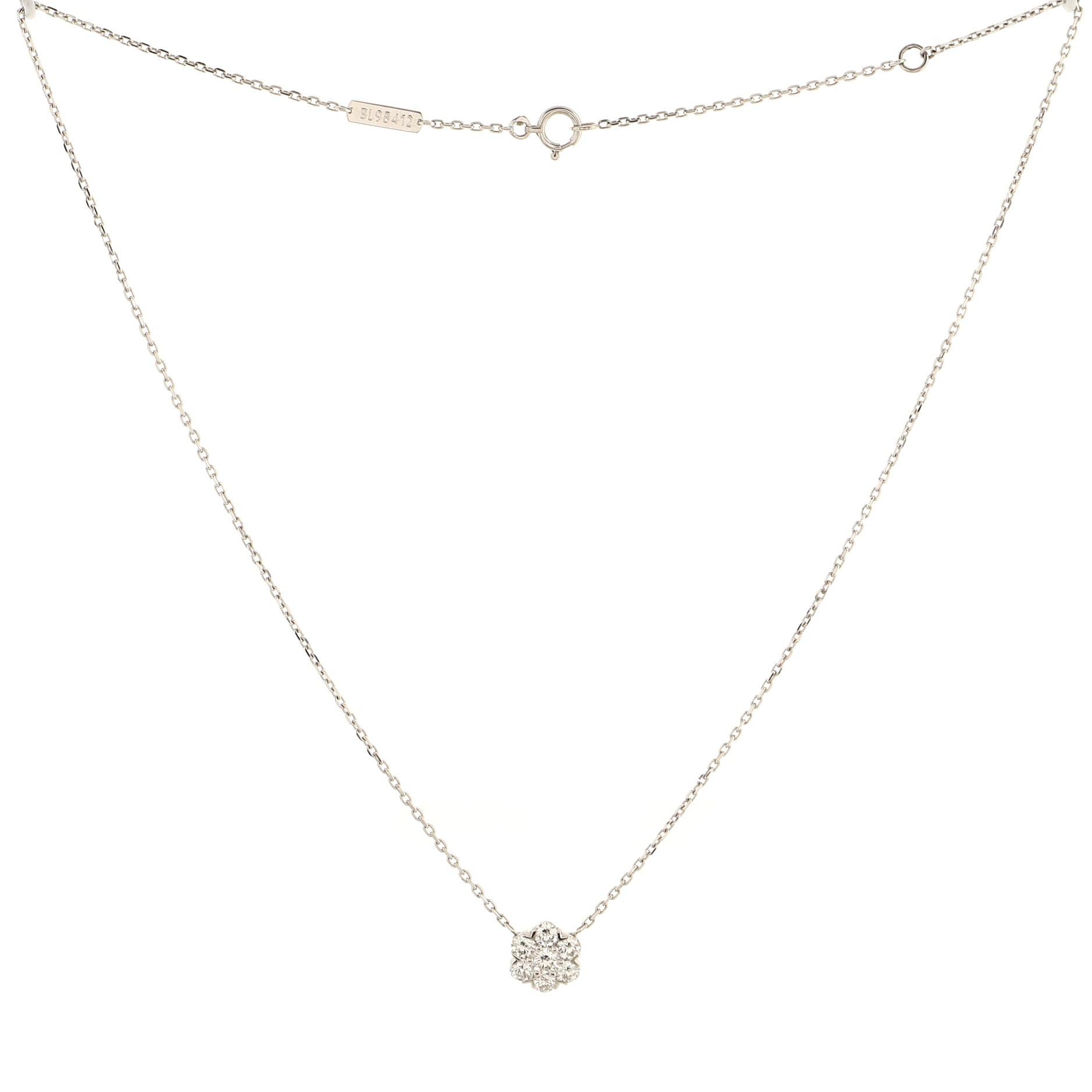 Condition: Marketplace Only. Moderate wear throughout with replaced none VCA clasp.
Accessories: No Accessories
Measurements: Length: 16.50 - 14.75 
