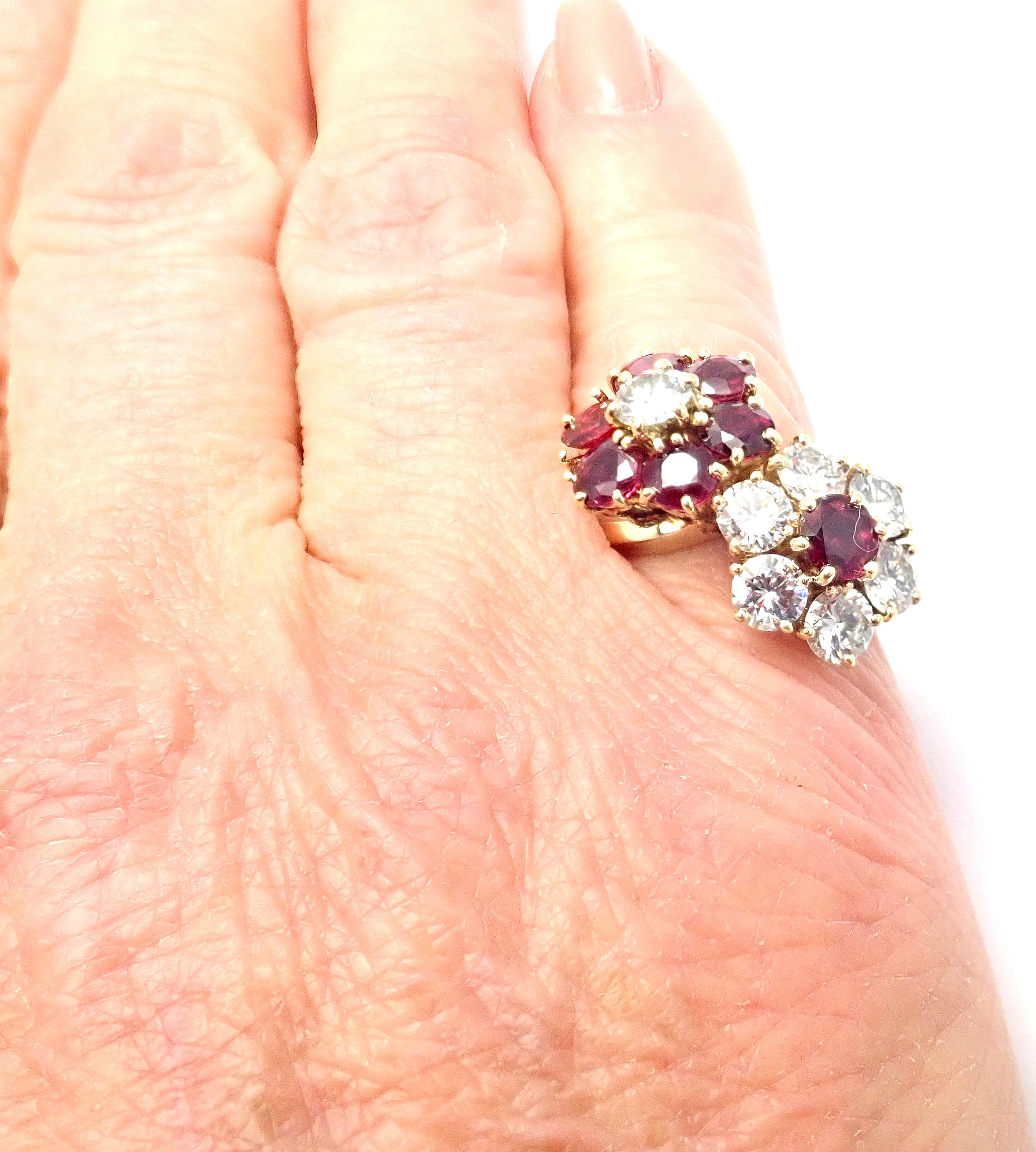 Van Cleef & Arpels, bague Fleurette à double fleur en or jaune, rubis et diamants 2