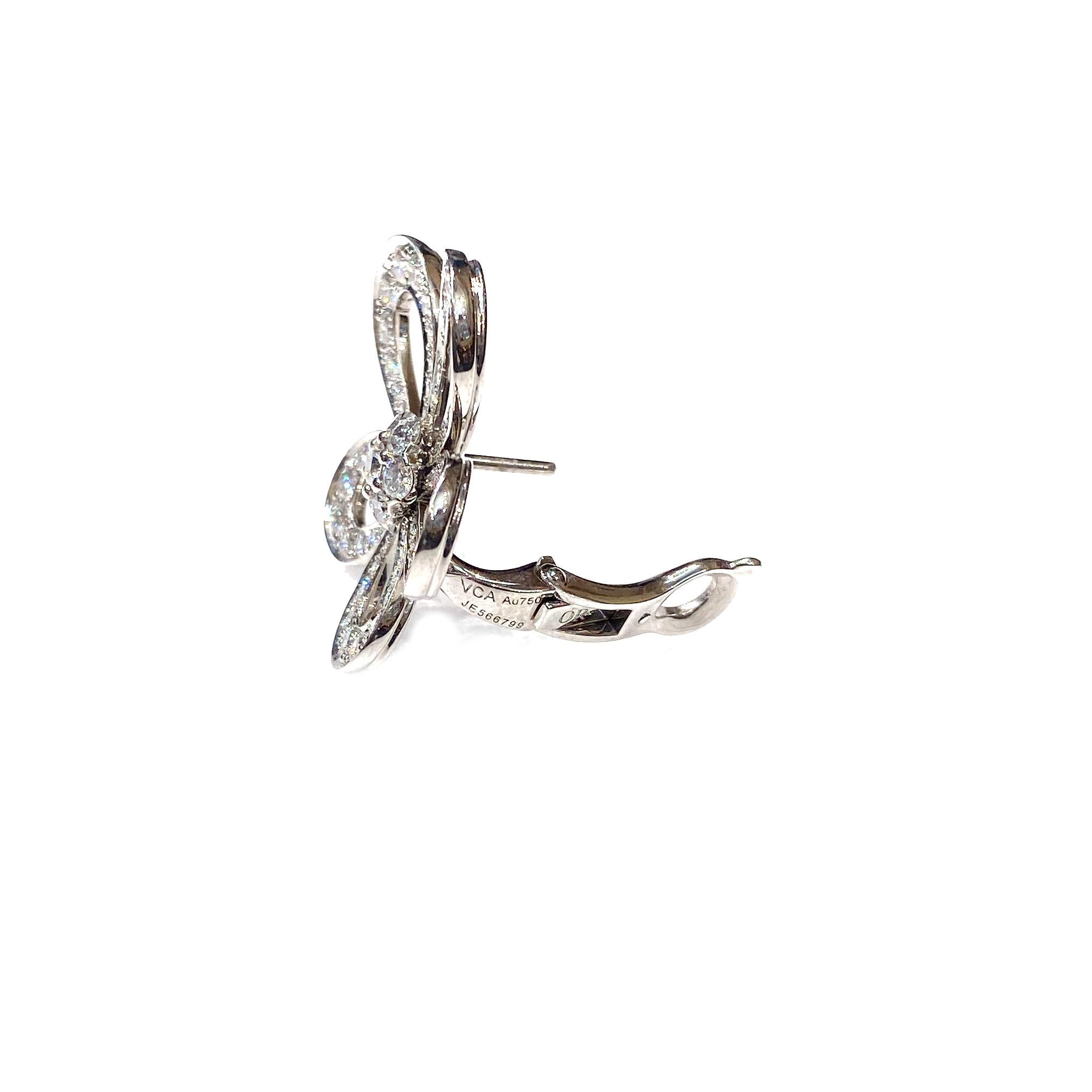 Round Cut Van Cleef & Arpels Flowerlace Diamond Large Flower Earrings in White Gold