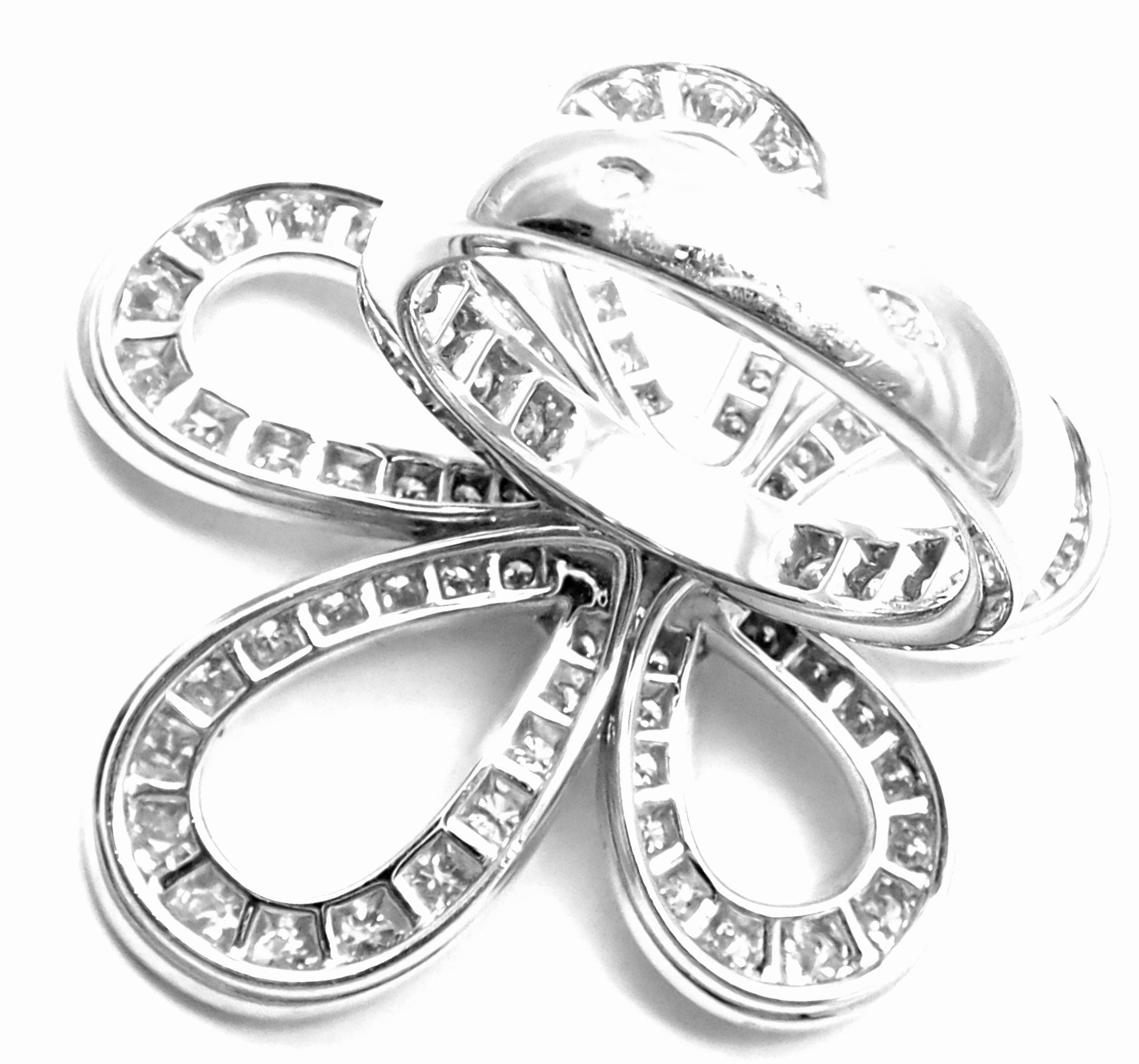Van Cleef & Arpels Flowerlace Diamond Large White Gold Ring 6