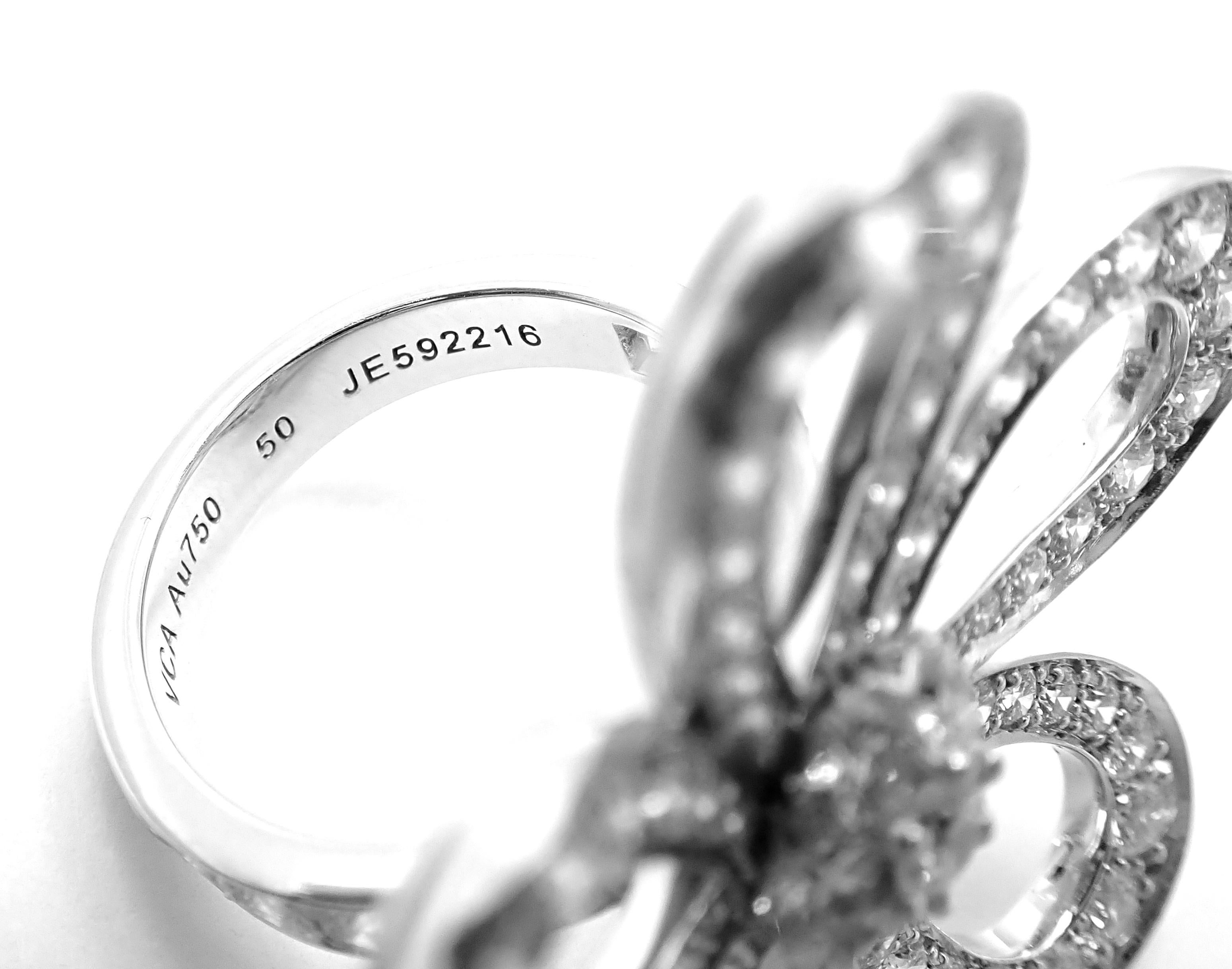 Van Cleef & Arpels Flowerlace Diamond Large White Gold Ring 3