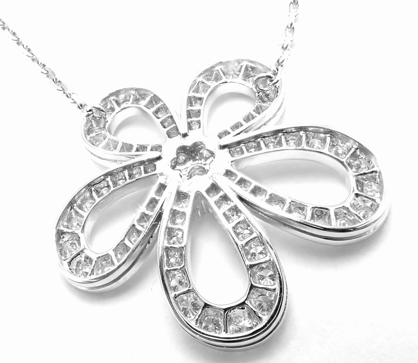 Van Cleef & Arpels Flowerlace Diamond White Gold Large Pendant Necklace For Sale 4