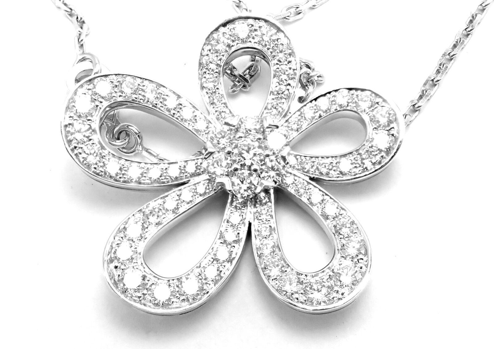 Women's or Men's Van Cleef & Arpels Flowerlace Diamond White Gold Large Pendant Necklace For Sale
