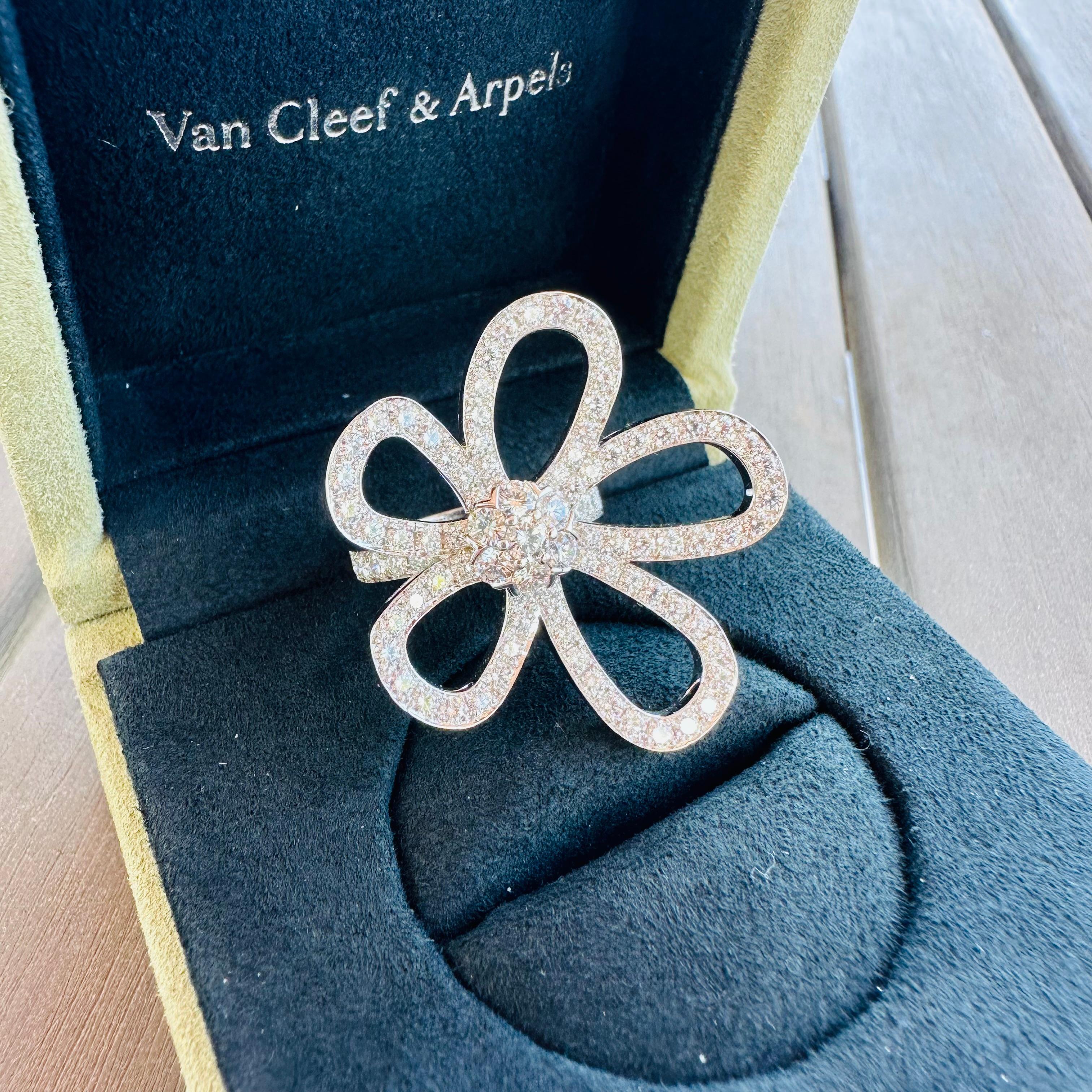 Van Cleef & Arpels Blumenlace-Ring (Brillantschliff)