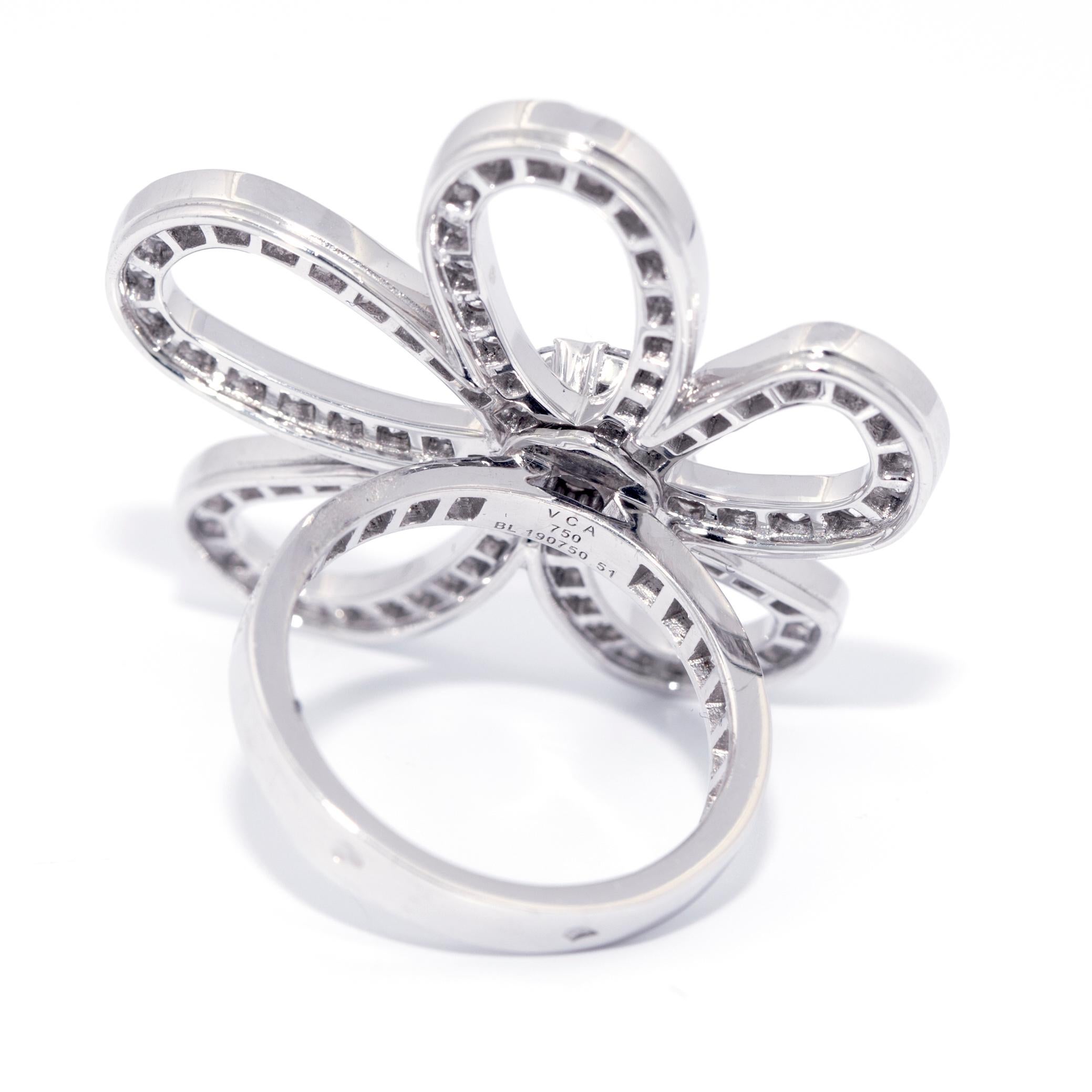 van cleef flower lace ring