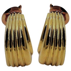 Van Cleef 
Arpels Fluted Gold Hoop Earrings