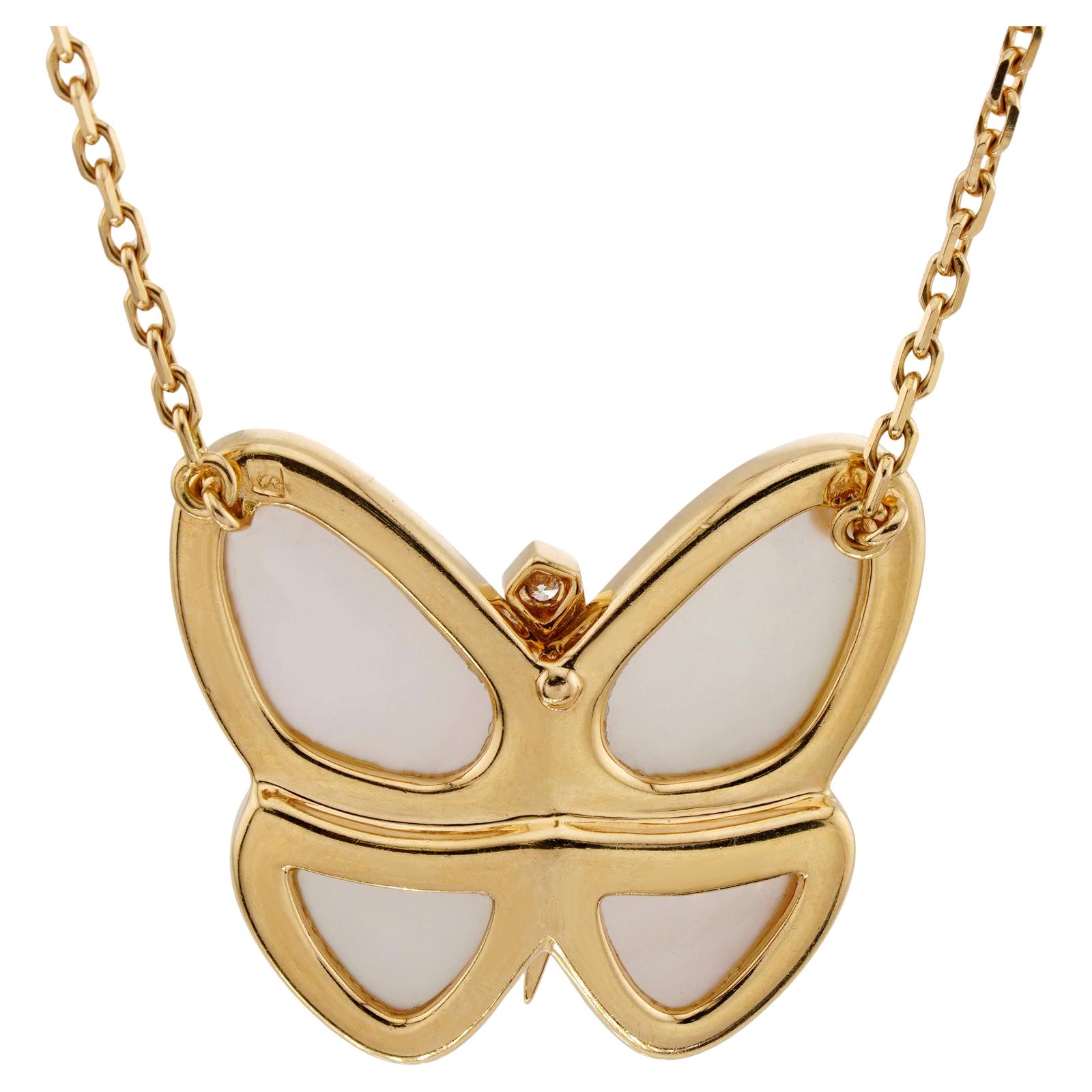 VAN CLEEF & ARPELS Flying Beauties Diamond Yellow Gold MOP Butterfly Necklace CO For Sale 3