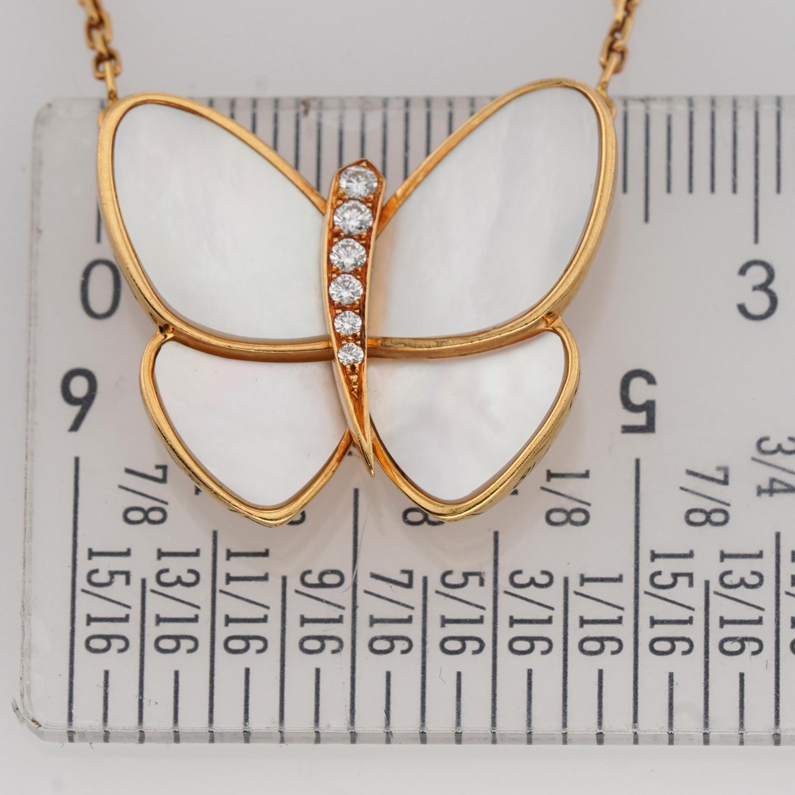 Van Cleef & Arpels Collier papillon Flying Beauties diamant or jaune MOP en vente 3