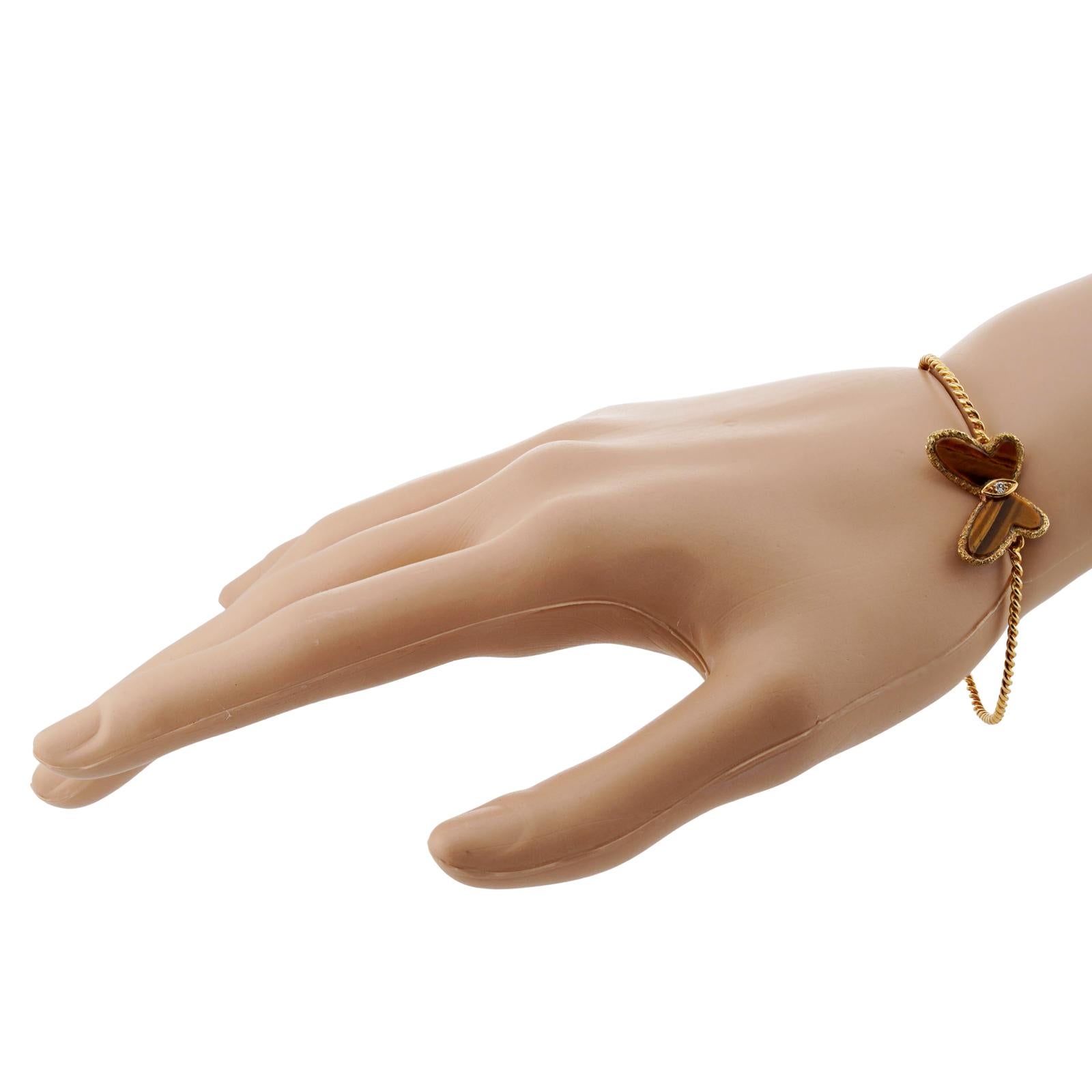 VAN CLEEF & ARPELS Flying Beauties Tiger Eye Butterfly Bracelet In Good Condition In New York, NY