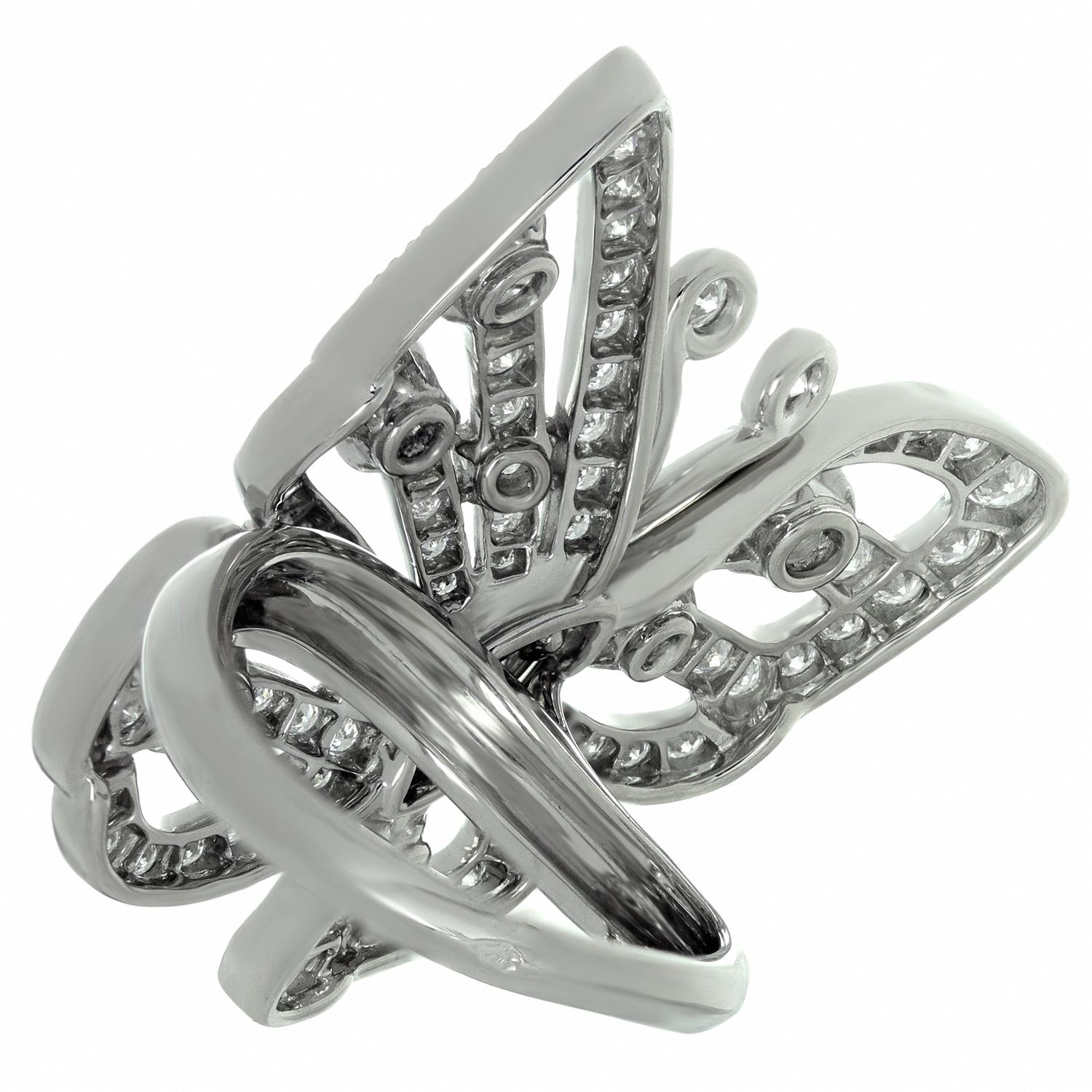 Women's Van Cleef & Arpels Flying Butterfly Between the Finger Diamond White Gold Ring