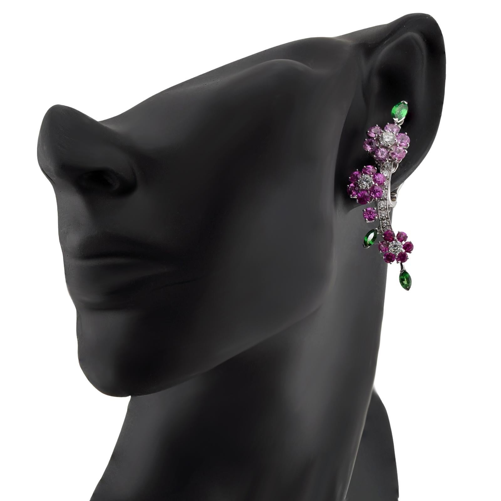Women's VAN CLEEF & ARPELS Folie des Pres Broderie Diamond Gold Earrings & Ring Set For Sale