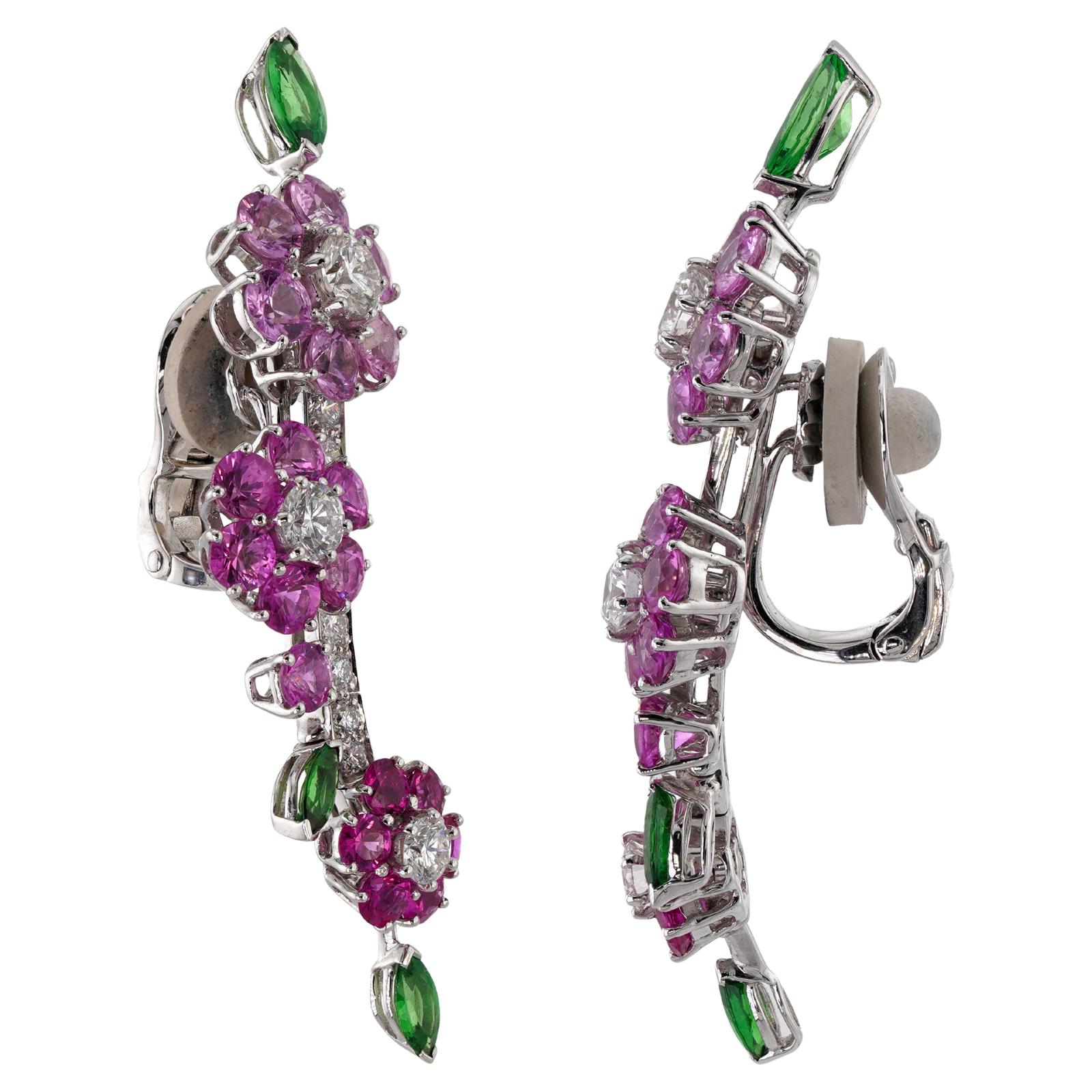 VAN CLEEF & ARPELS Folie des Pres Broderie Diamond Gold Earrings & Ring Set For Sale 2