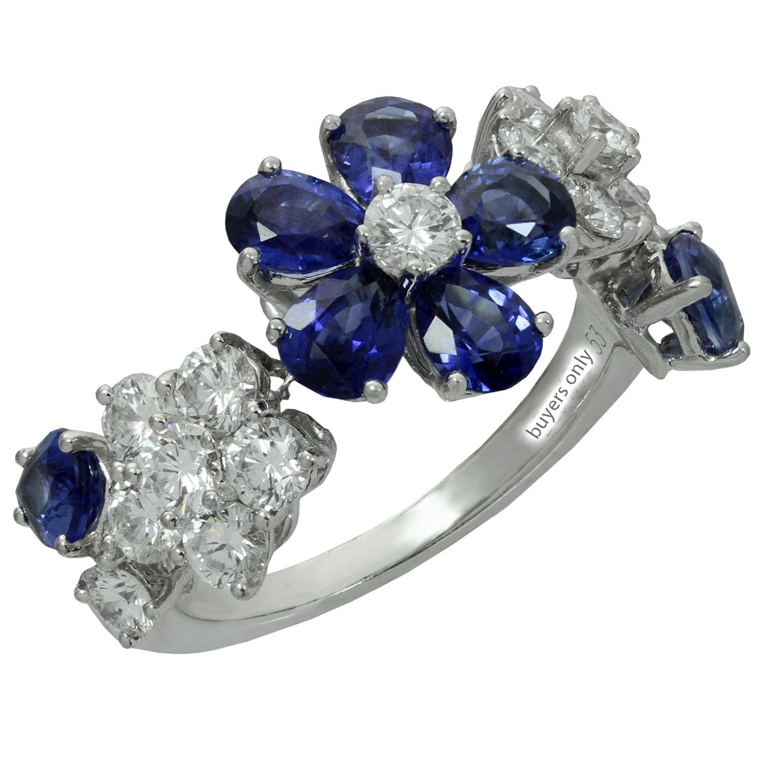 Van Cleef & Arpels Folie Des Pres Diamond Blue Sapphire White Gold Flower Ring
