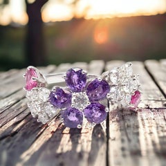 Van Cleef & Arpels Folie des Pres Bague fleur en or blanc couleur diamant et saphir