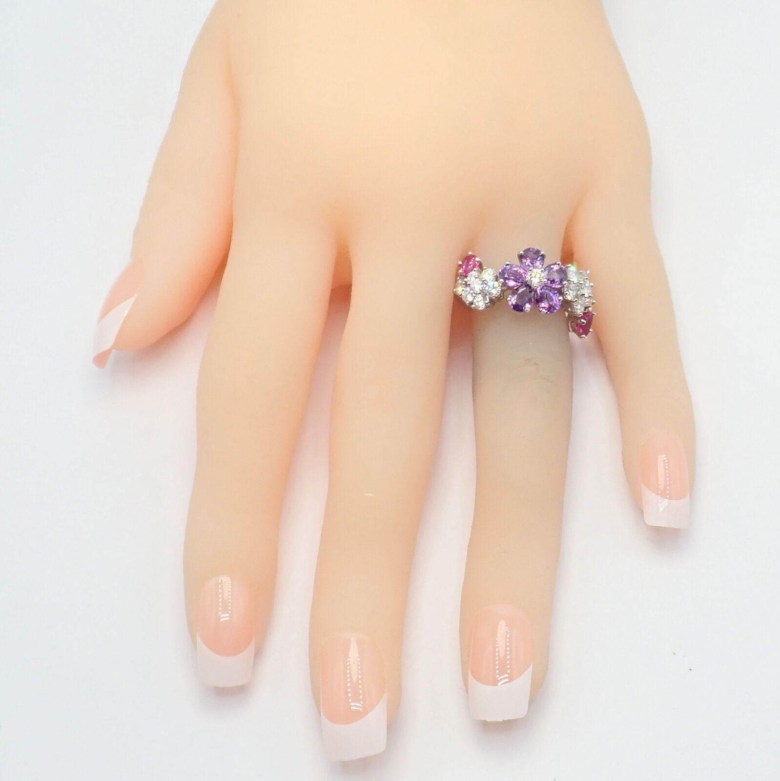 Van Cleef & Arpels Folie des Pres Diamond Color Sapphire Flower White Gold Ring For Sale 3
