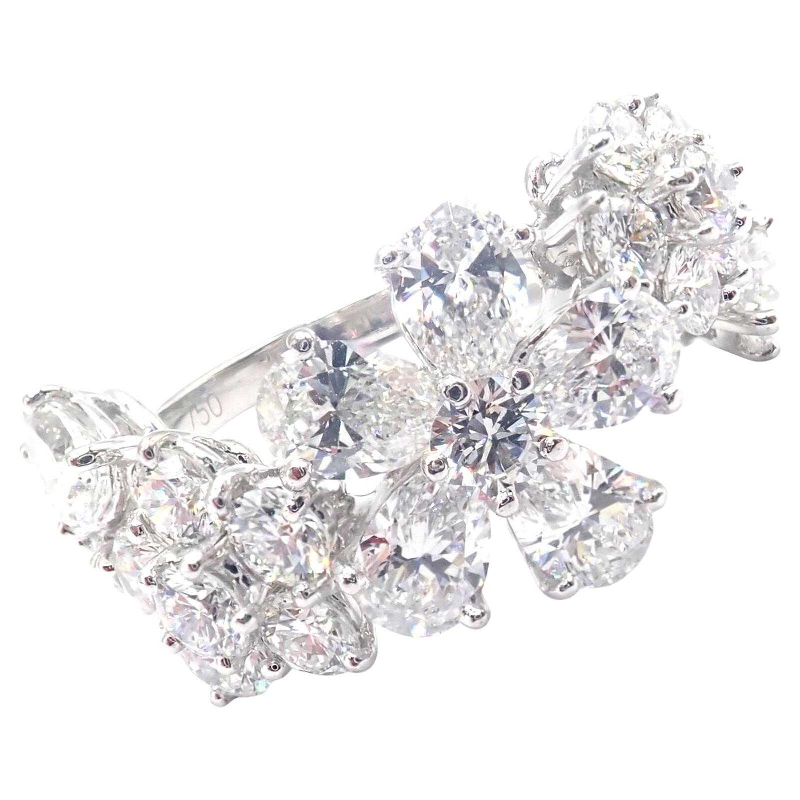Van Cleef & Arpels Folie des Pres Bague fleur en or blanc