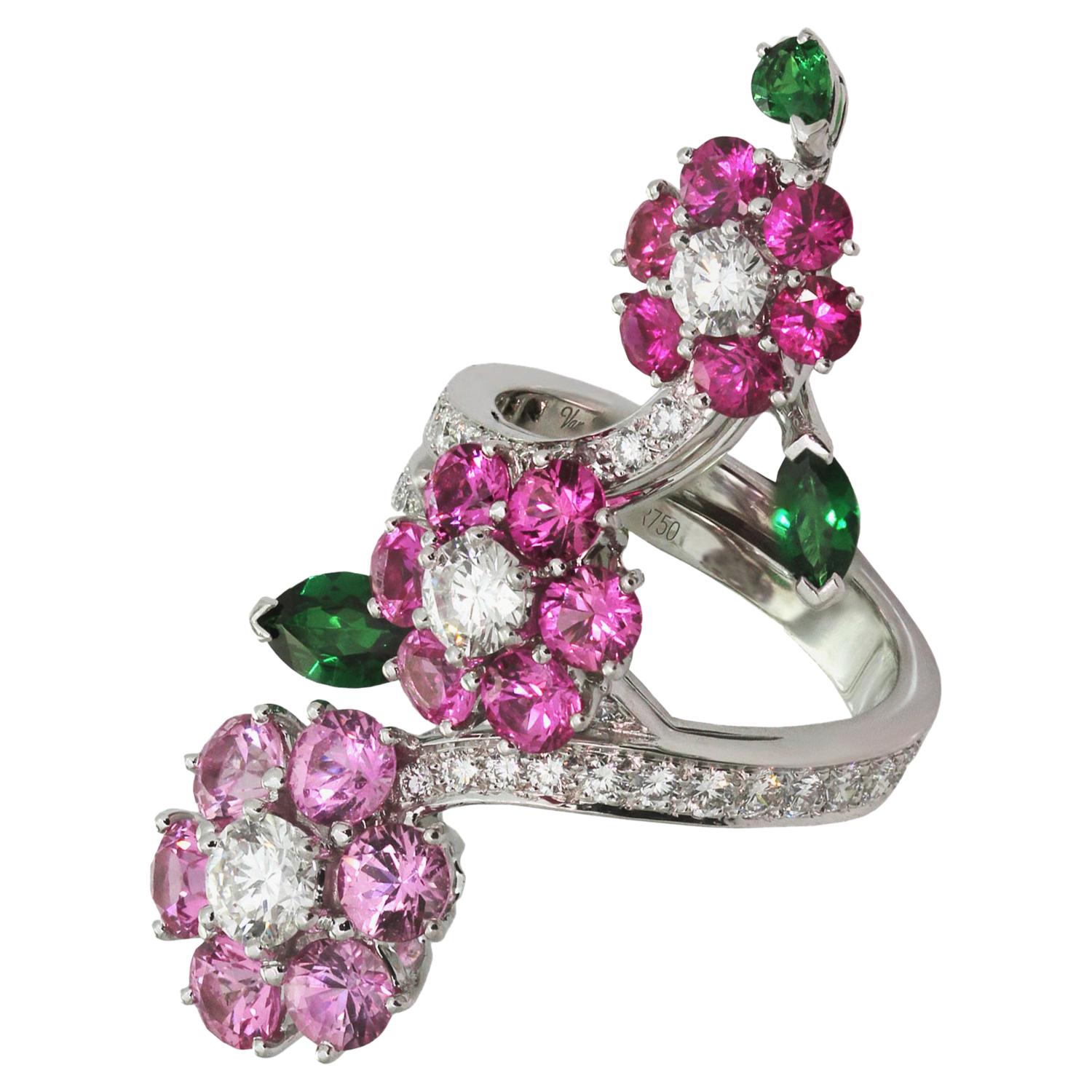Van Cleef & Arpels Folie des Près Pink Sapphire Diamond White Gold Ring