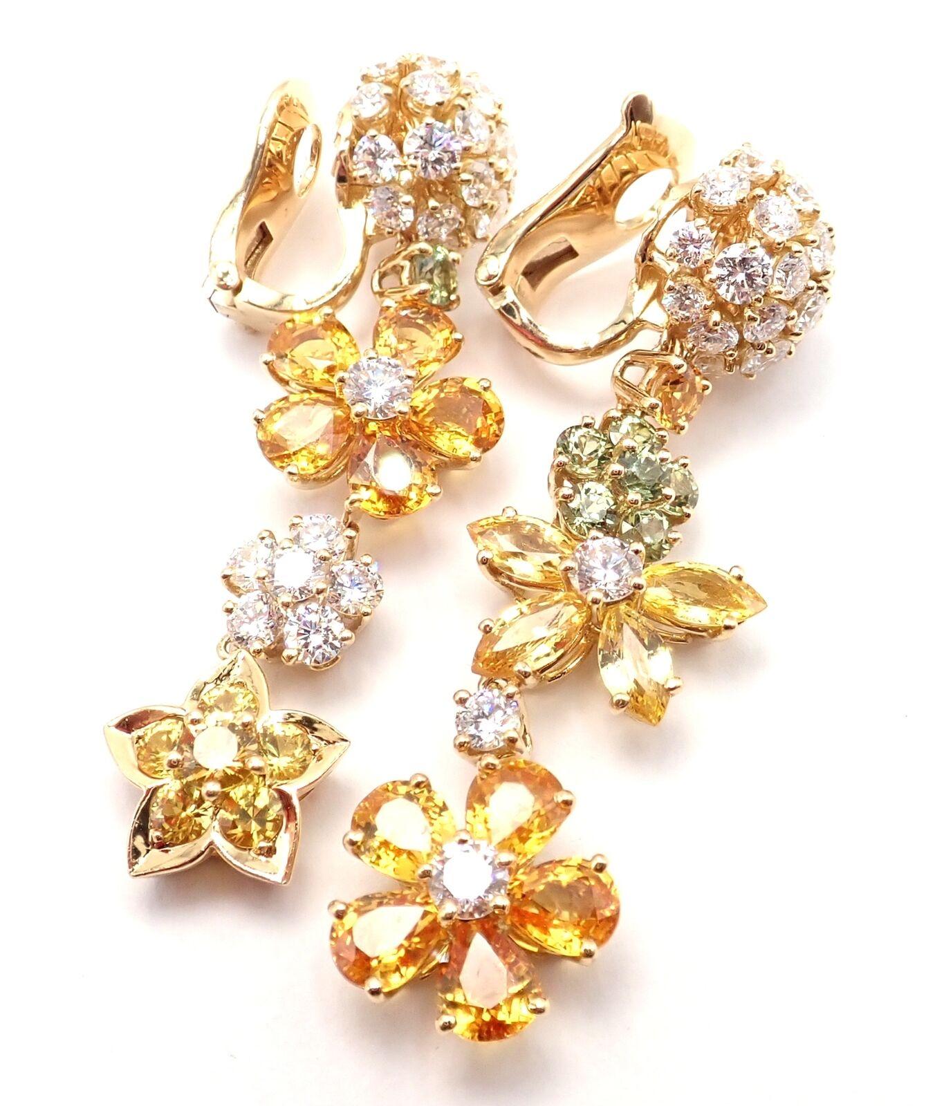 Women's or Men's Van Cleef & Arpels Folies des Pres Diamond Color Sapphire Yellow Gold Earrings For Sale