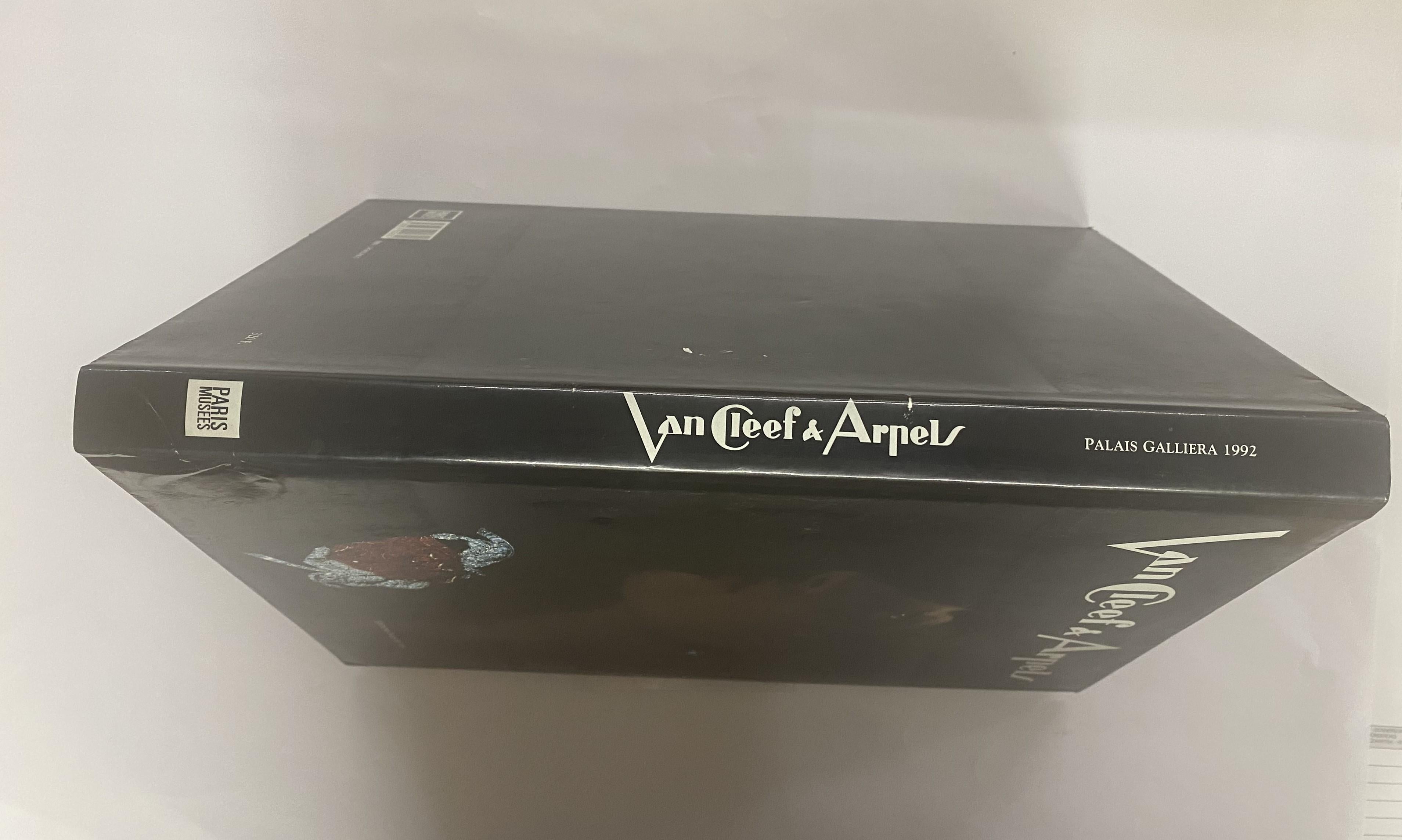 Van Cleef & Arpels (Libro) in vendita 12
