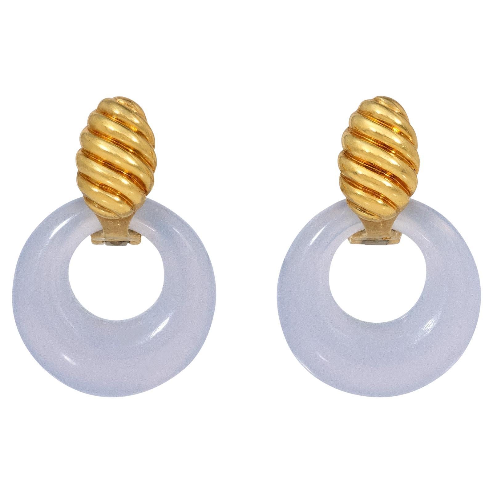 Van Cleef & Arpels, Francia, battenti in calcedonio in vendita