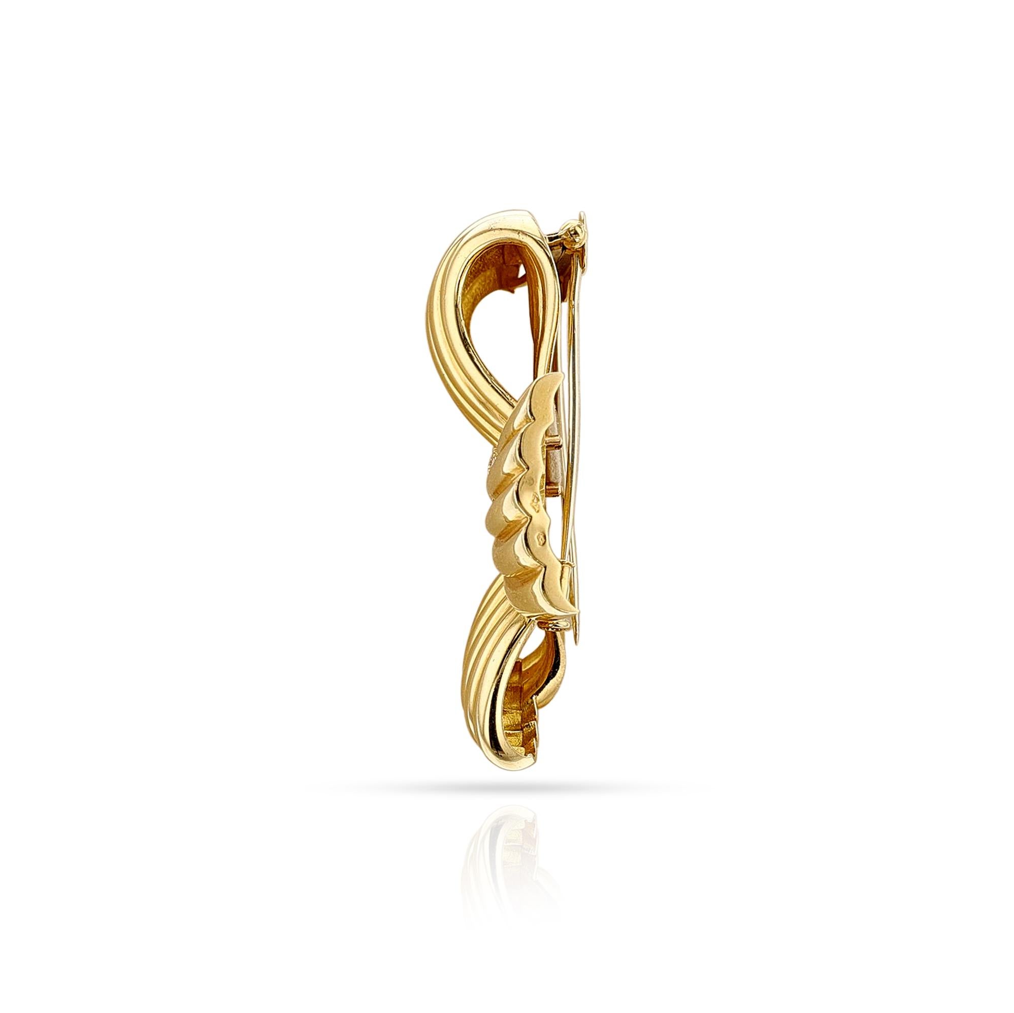 Women's or Men's Van Cleef & Arpels France Diamond Bow Clip-Brooch, 18k 