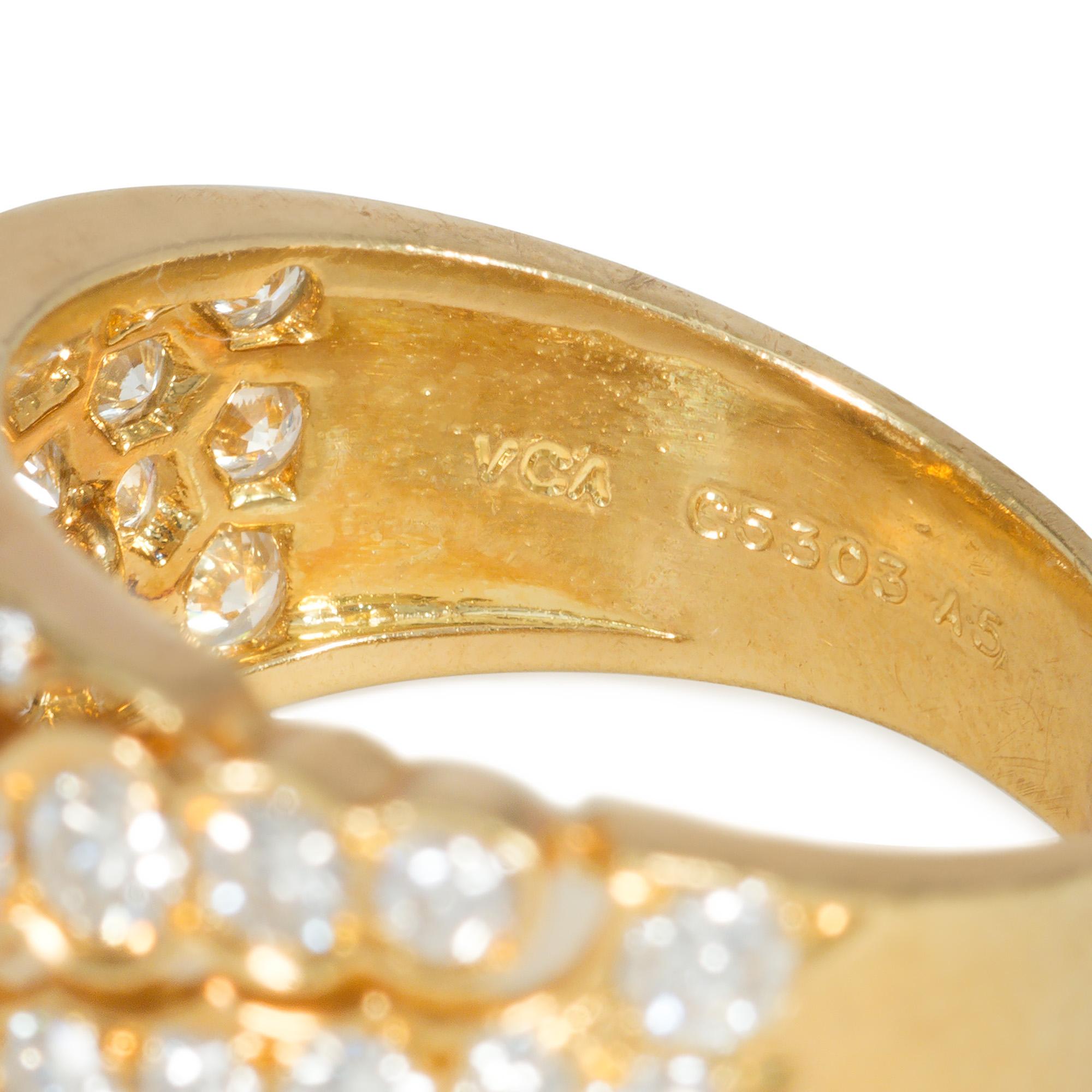 Round Cut Van Cleef & Arpels, France Estate Gold and Diamond Band-Style Ring For Sale